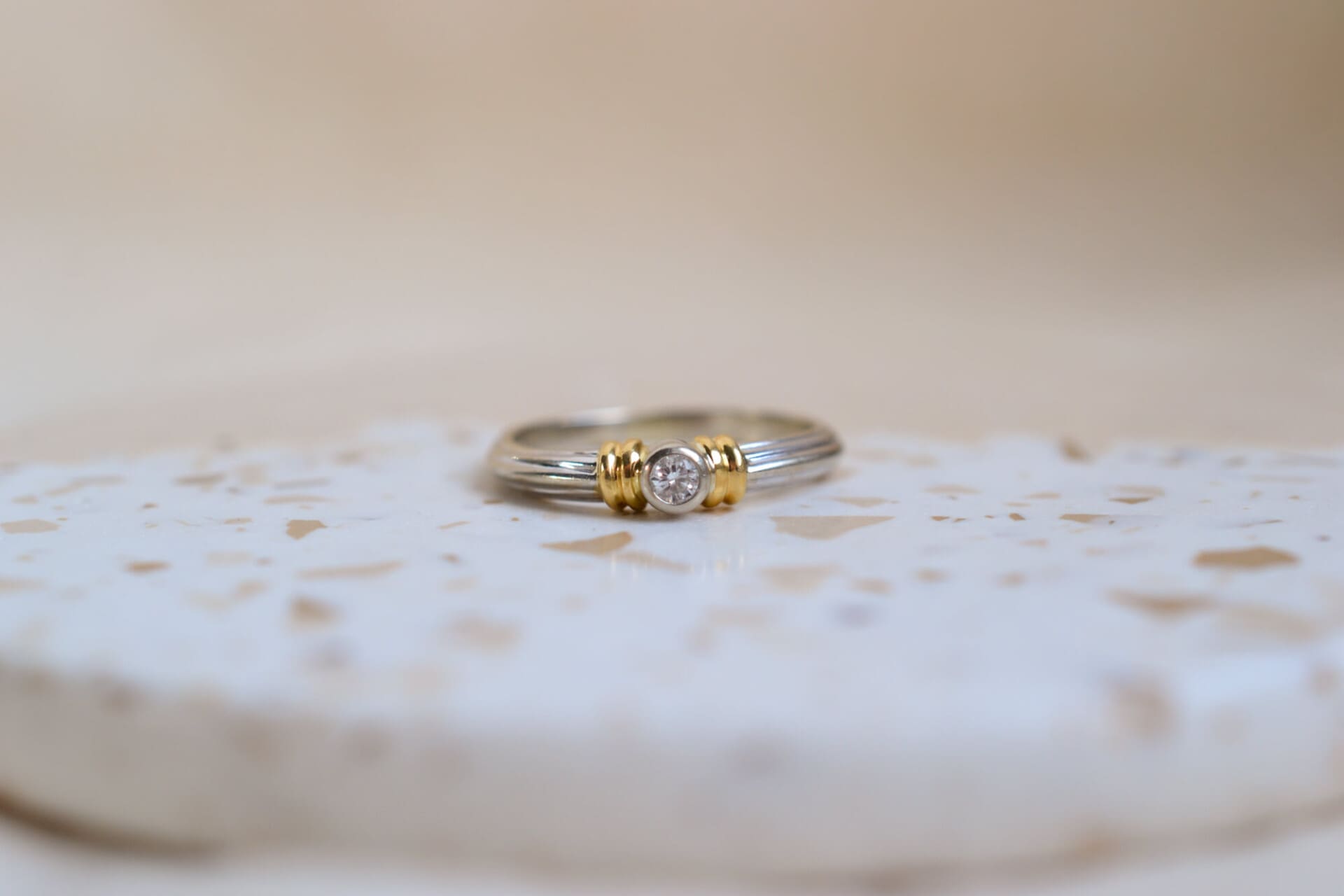 Bague jonc 2 Ors Diamant