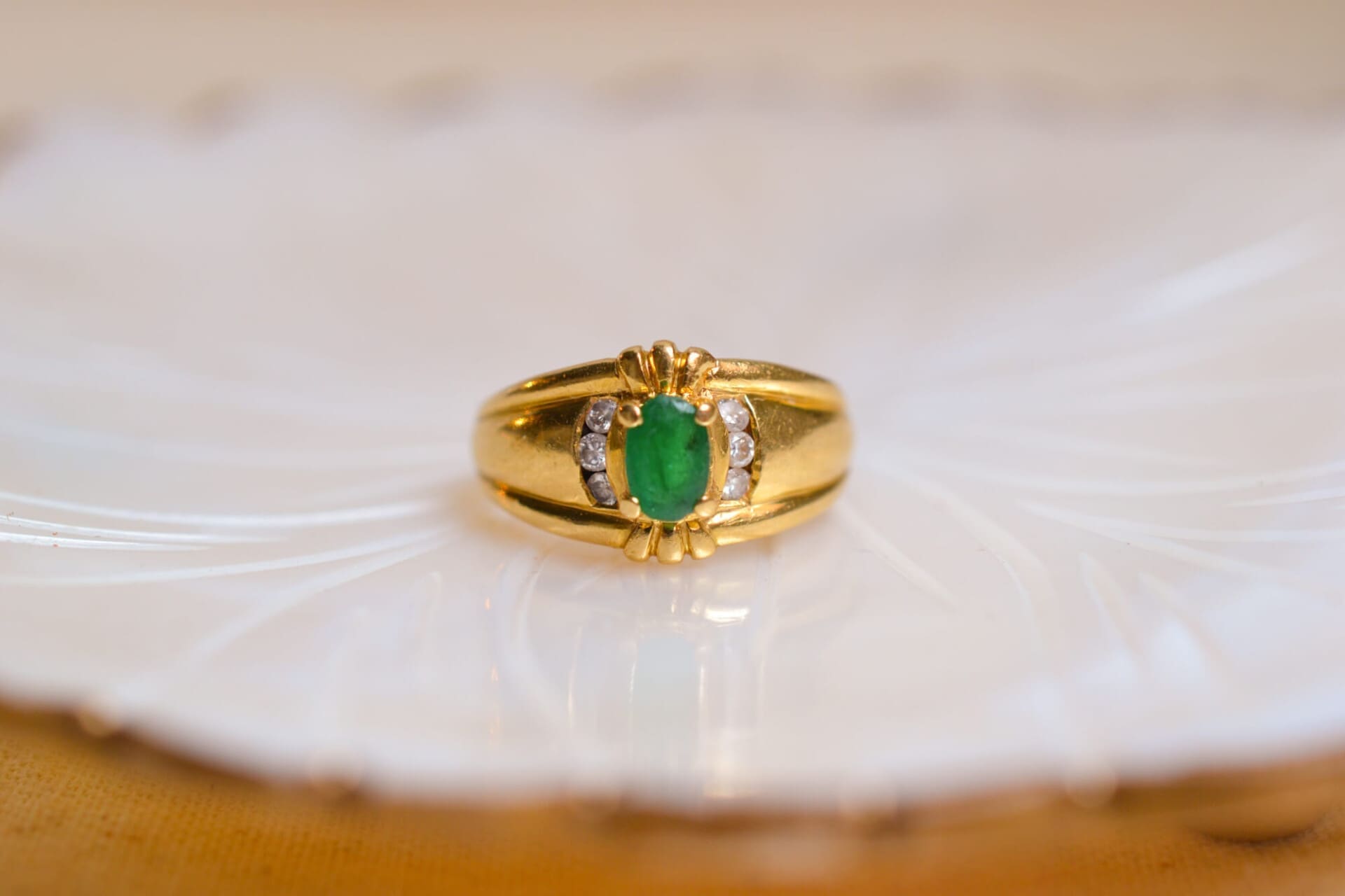 Bague jonc "diadème" Émeraude et Diamants