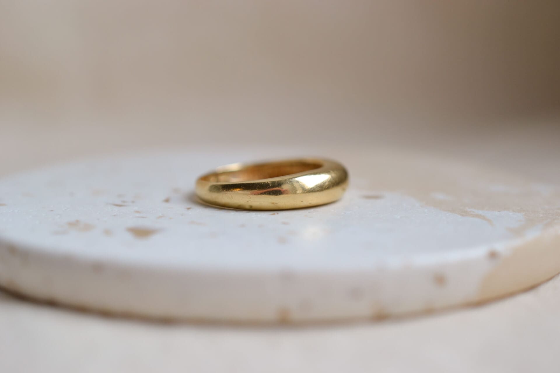 Bague jonc bombée