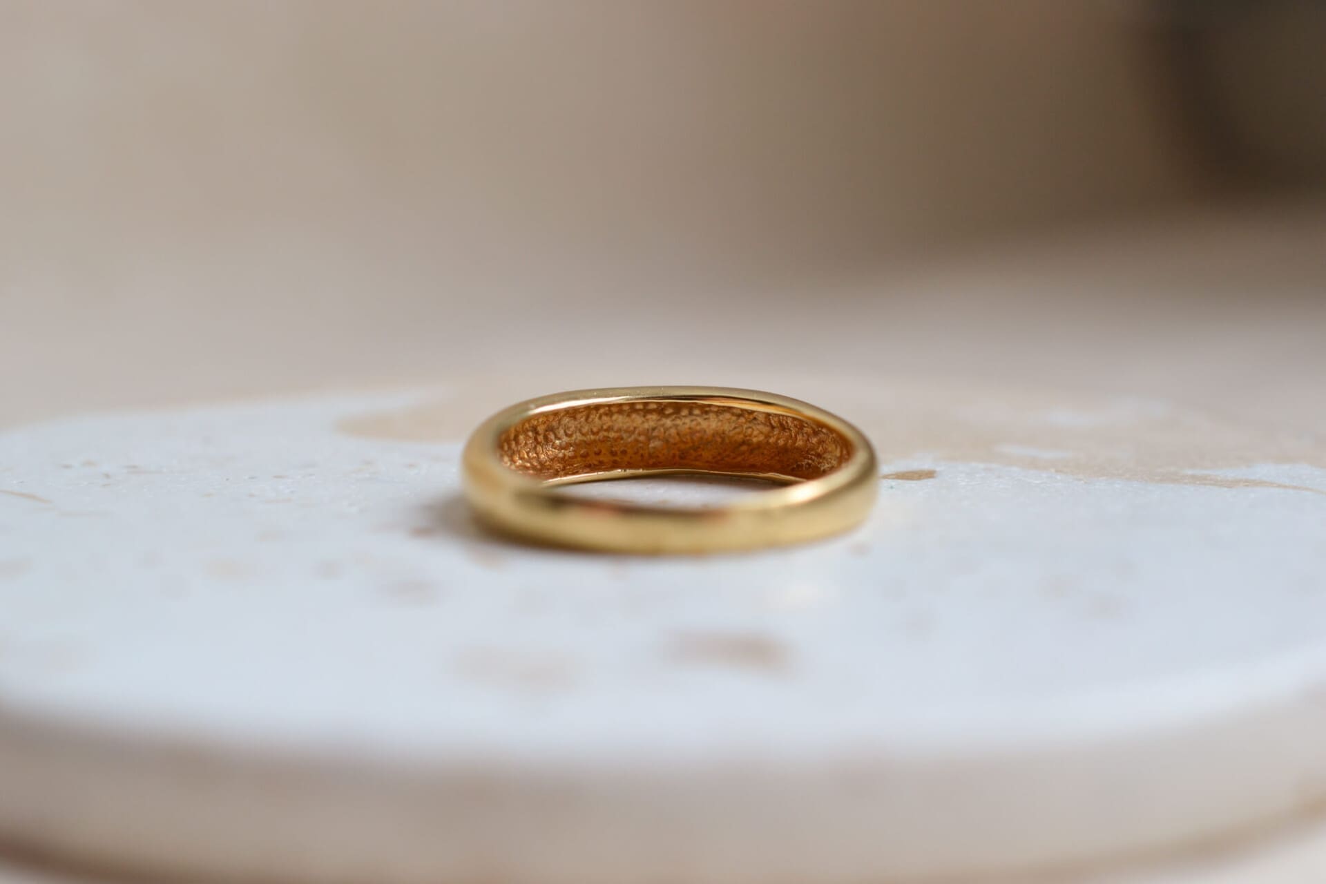 Bague jonc bombée