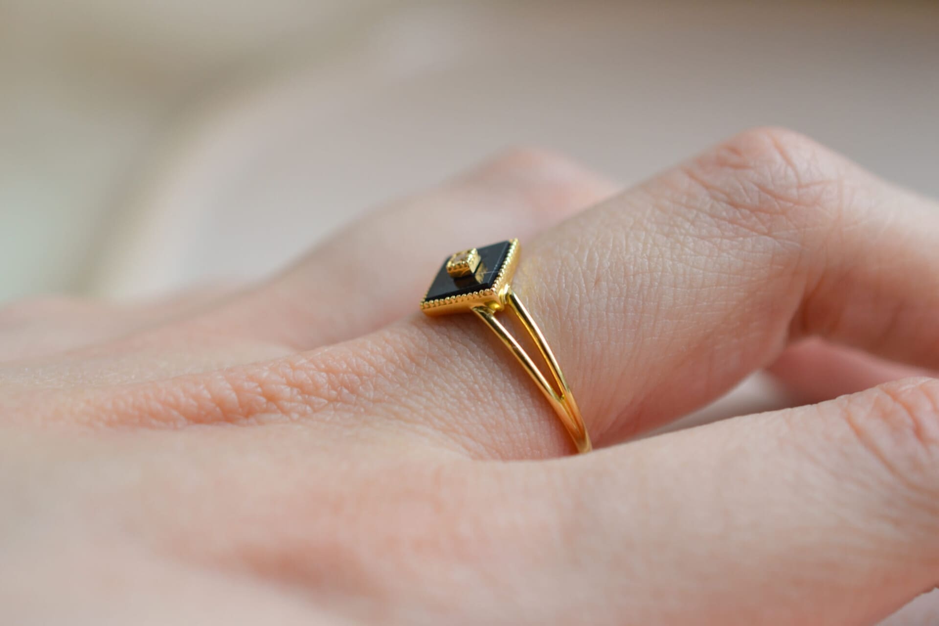 Bague losange Onyx et Oxyde