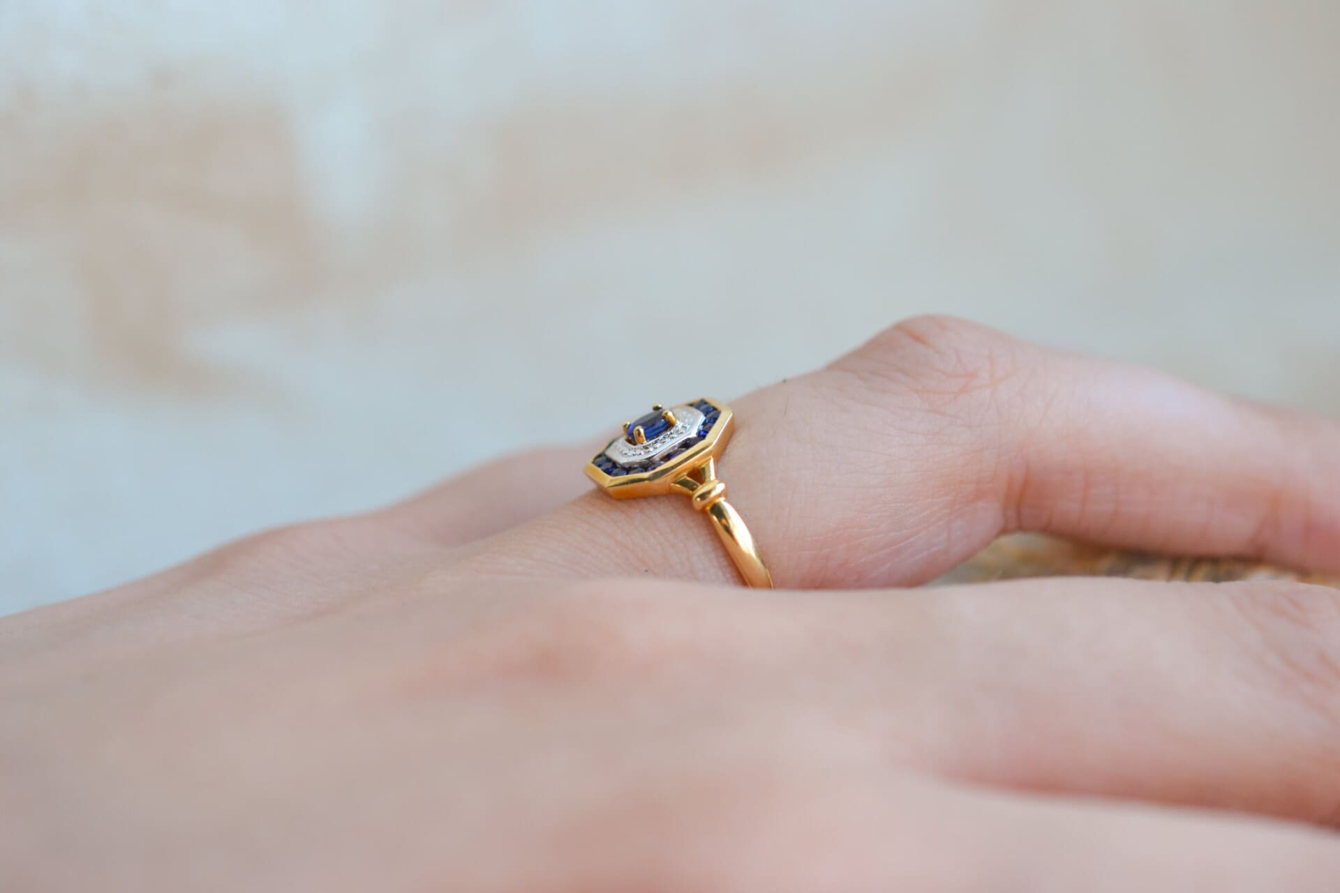 Bague octogonale 2 Ors Saphirs