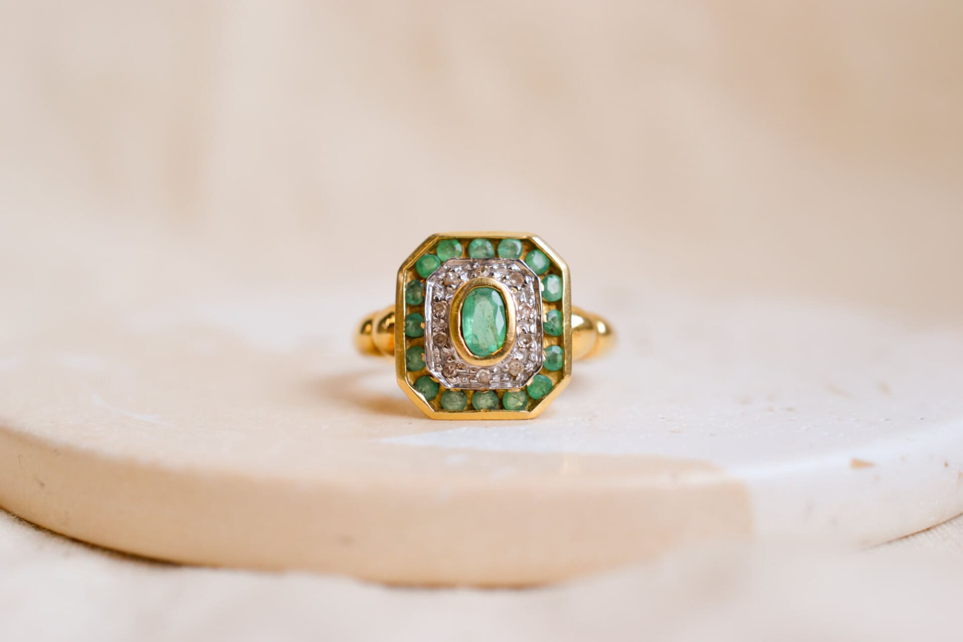 Bague octogonale Émeraudes et Diamants