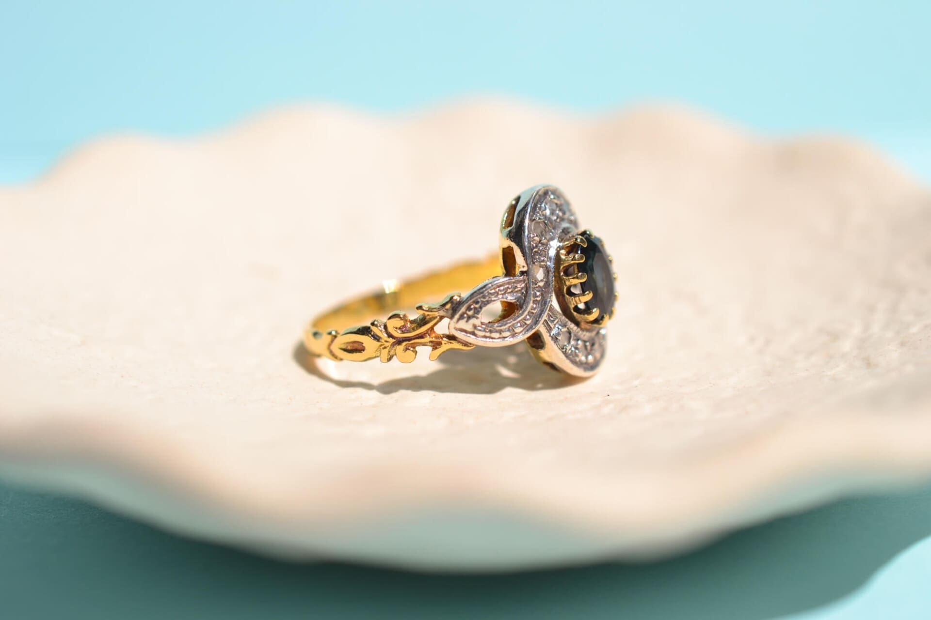 Bague ovale 2 Ors Saphir et Diamants