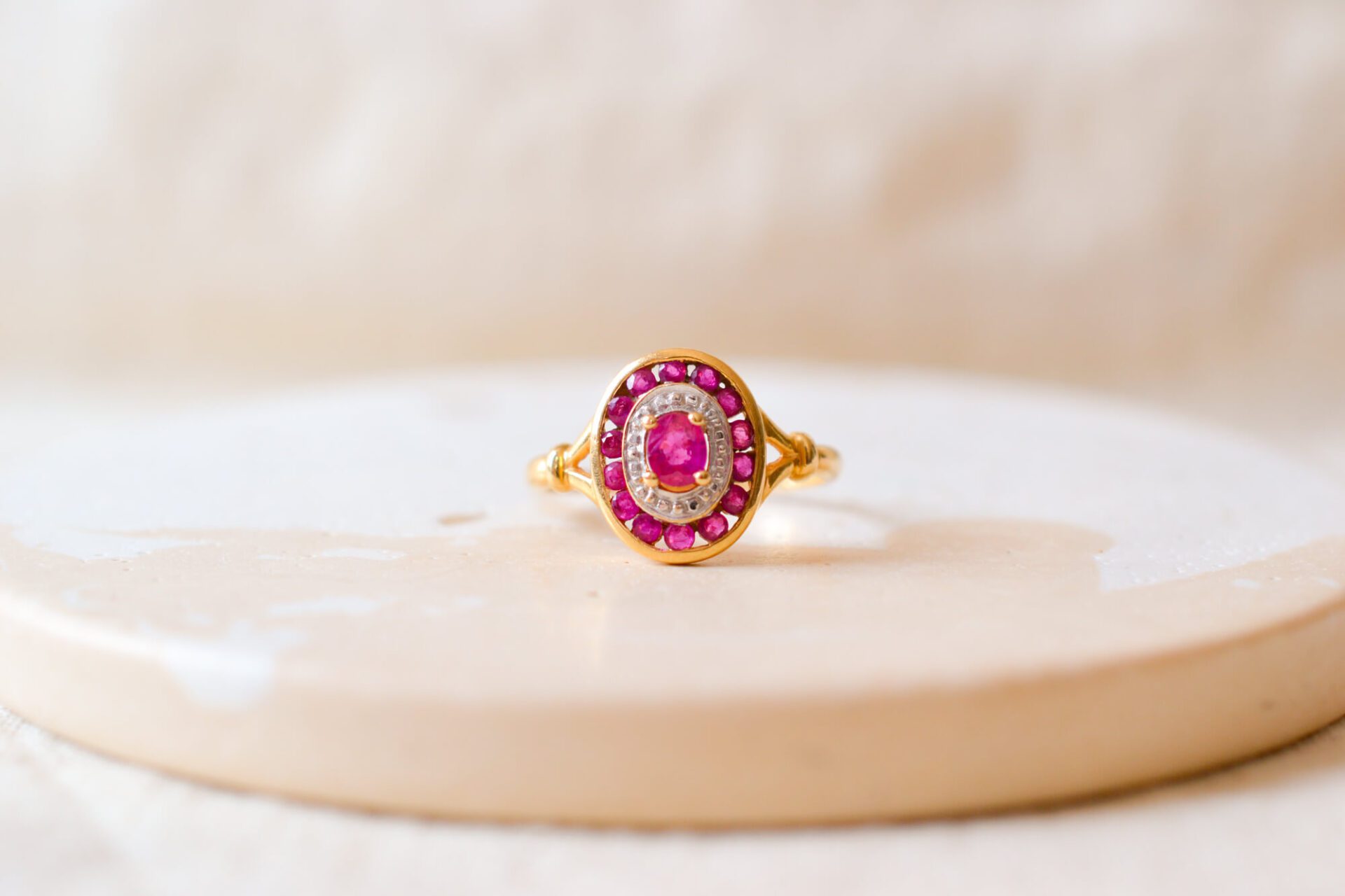 Bague ovale Rubis de synthèse 2 Ors