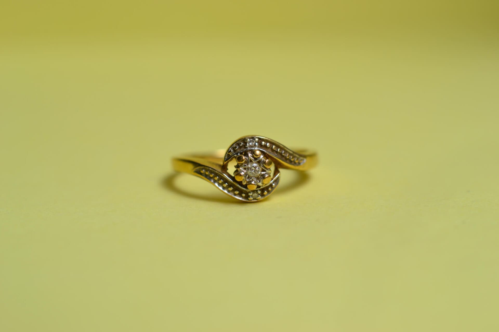 Bague tourbillon fleur Diamants