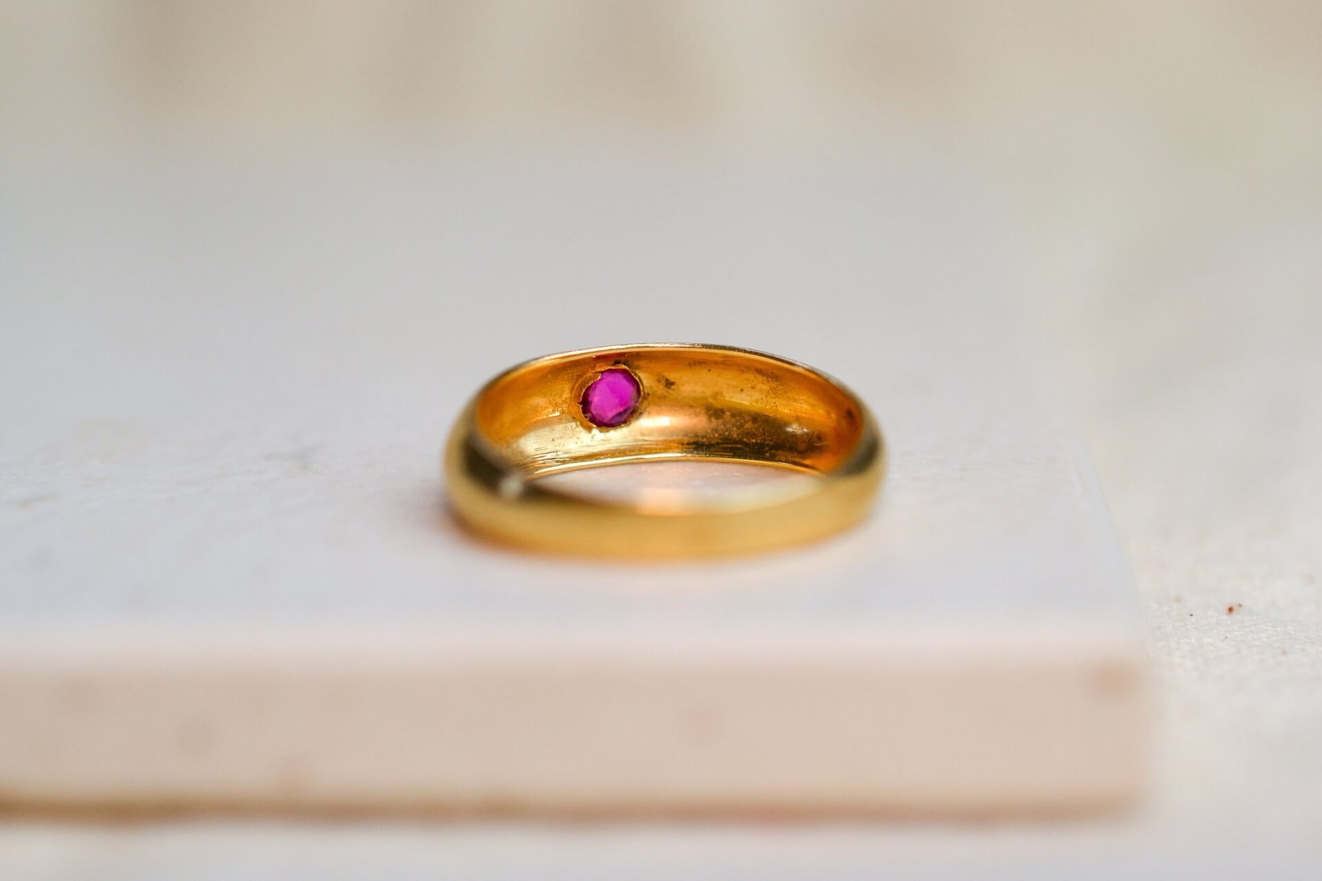 Bague Jonc Rubis