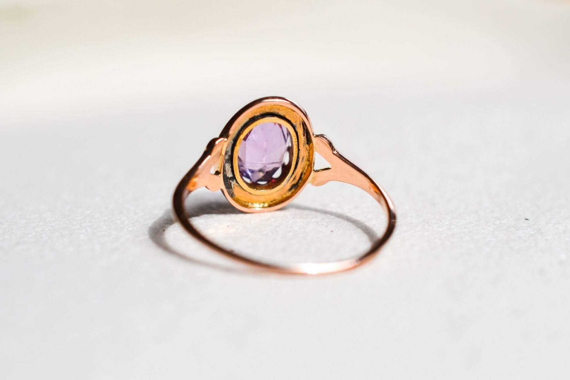 Bague Améthyste monture torsadée