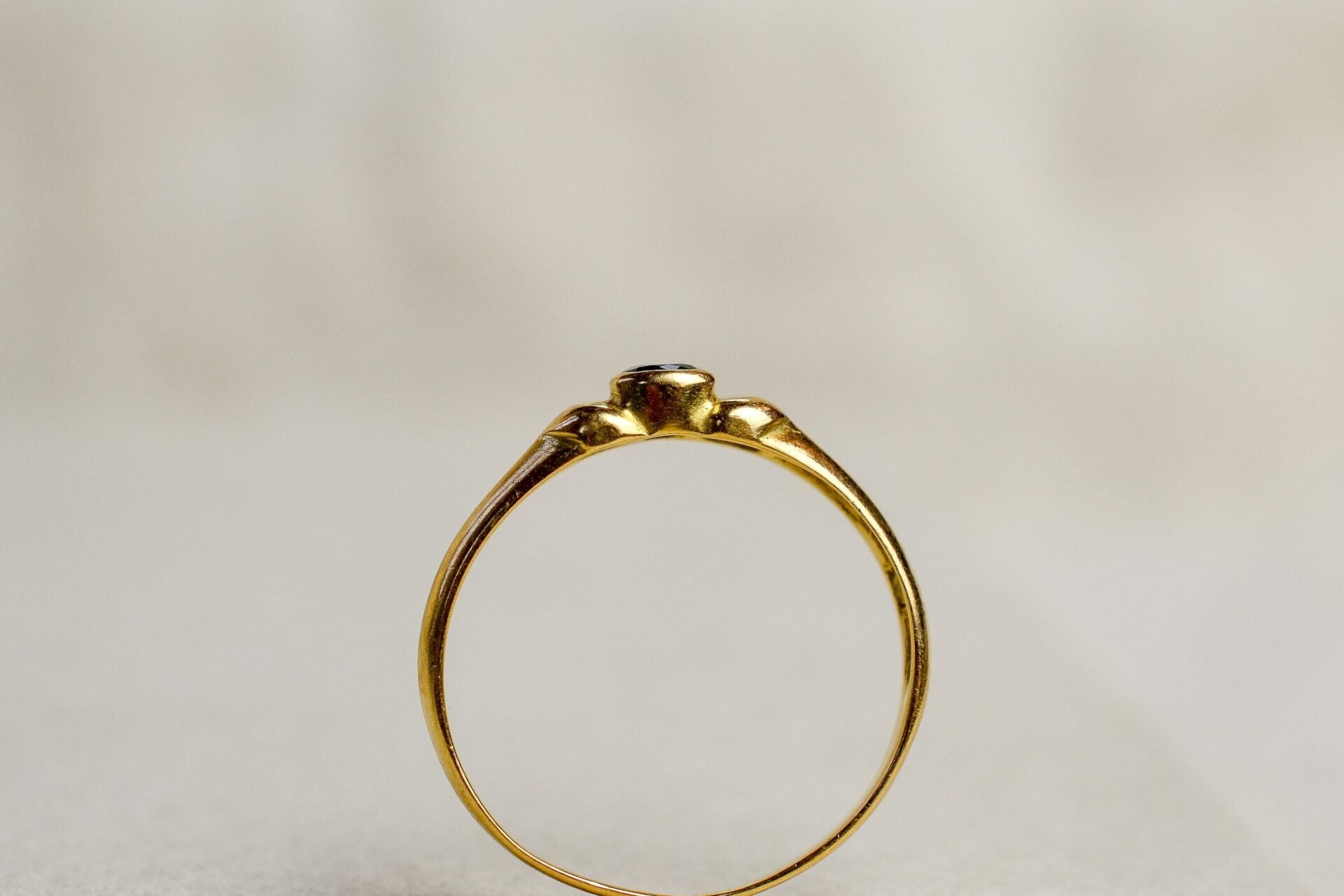 Bague godronnée Saphir