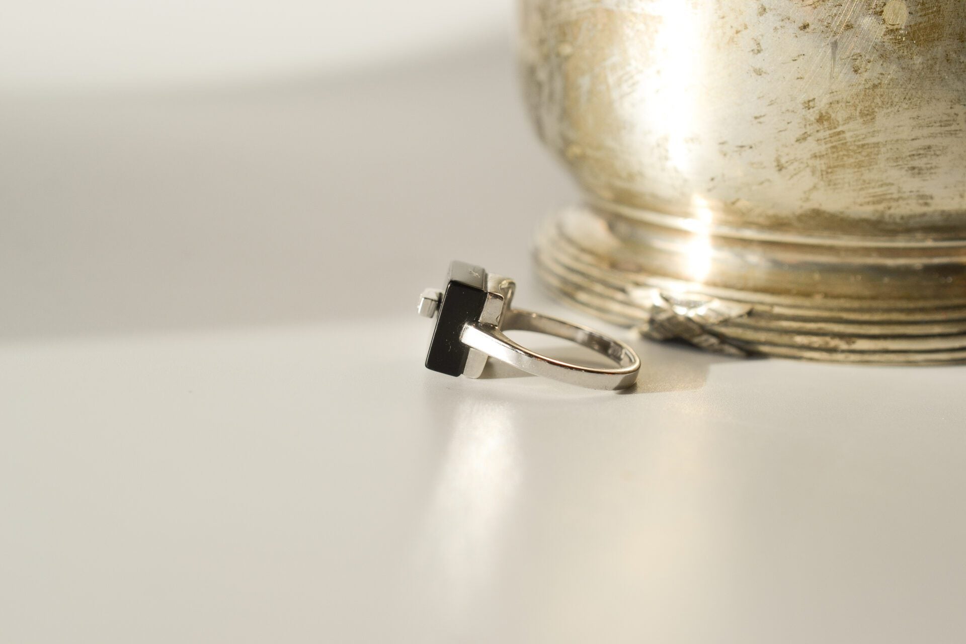 Bague Art Déco Onyx et Diamant