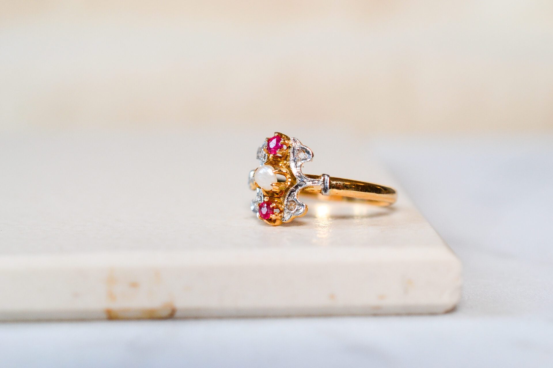 Bague fleuron Rubis Diamants
