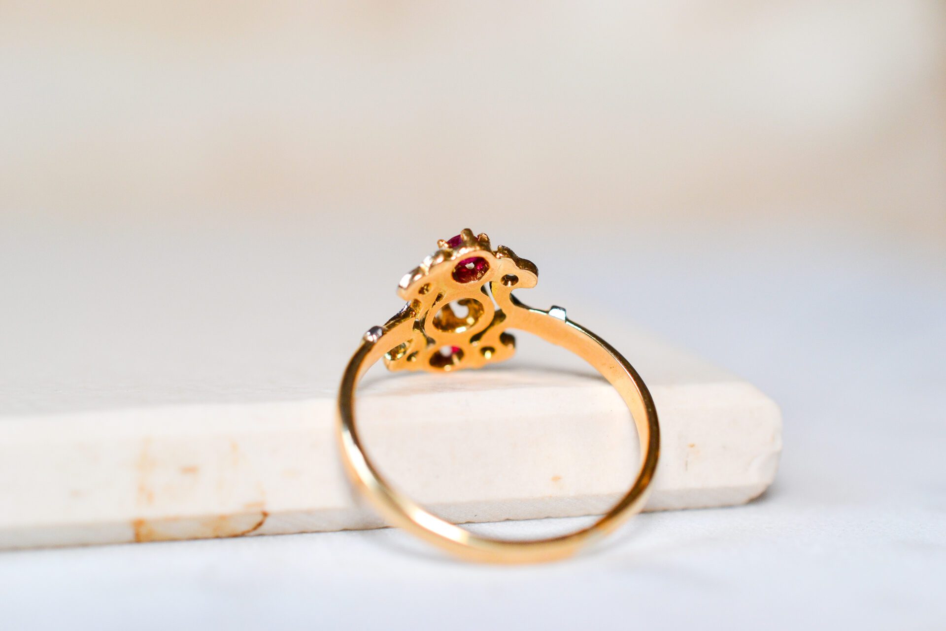 Bague fleuron Rubis Diamants