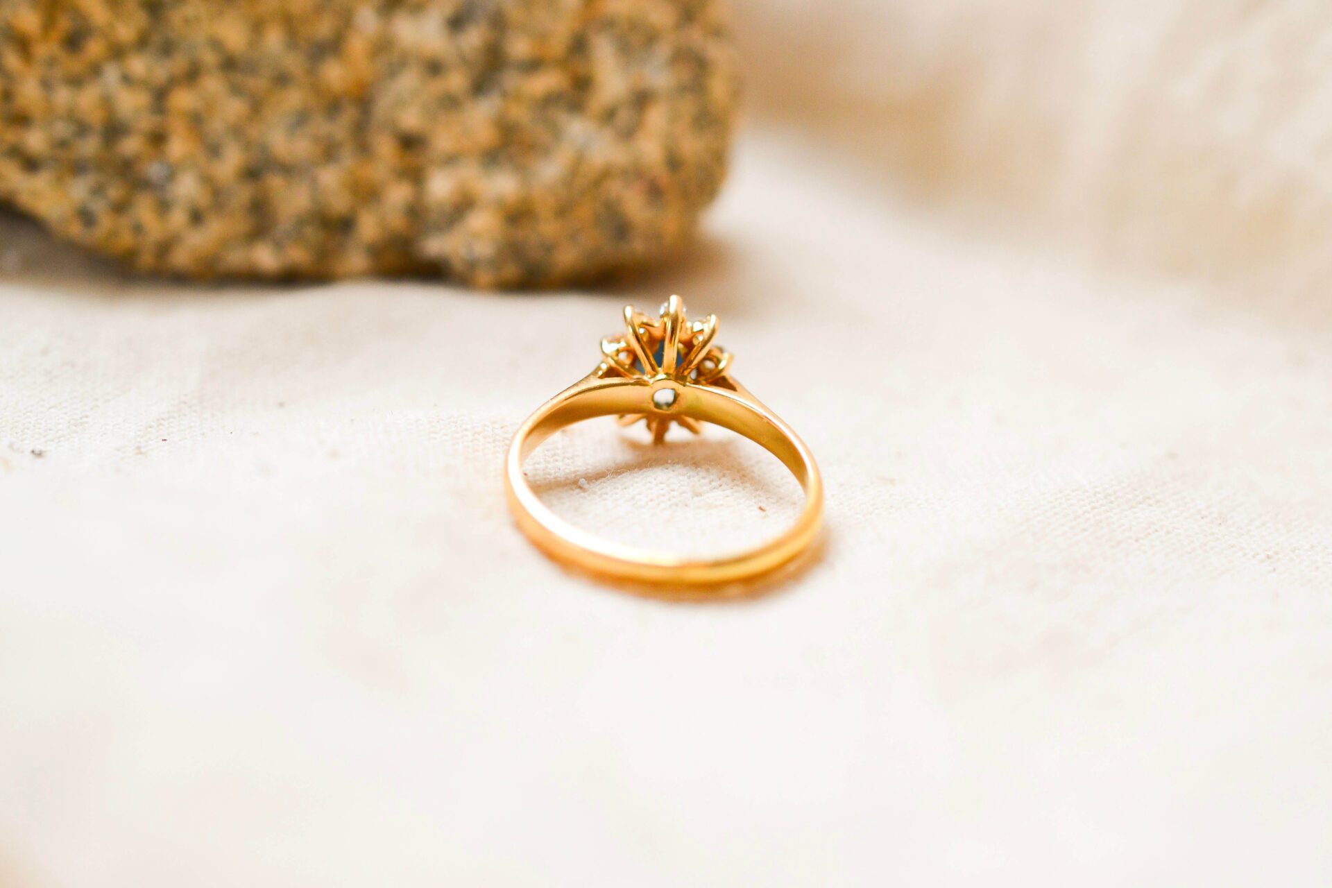 Bague Marguerite Or jaune et Saphir
