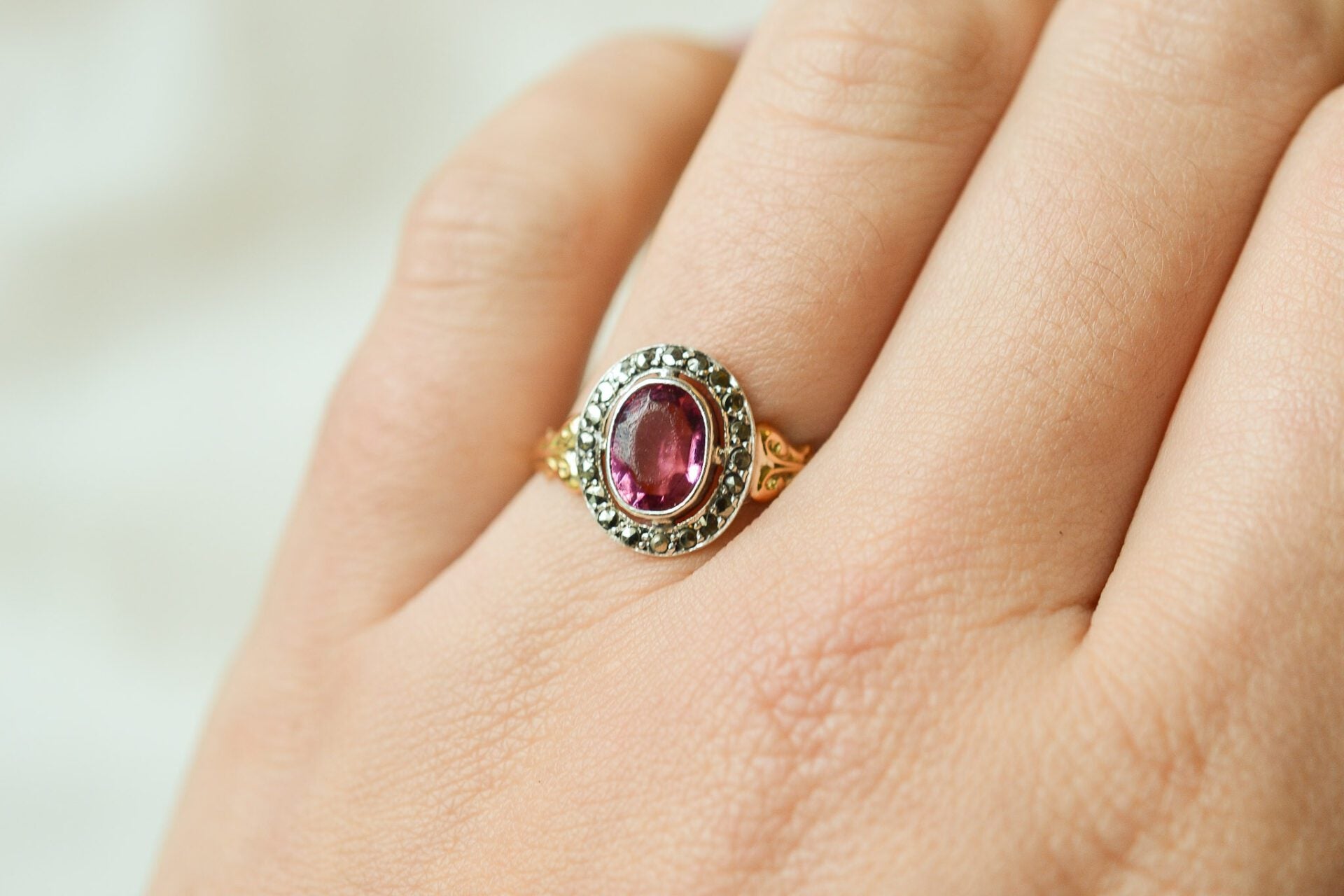 Bague Marcassites et Verre Rose
