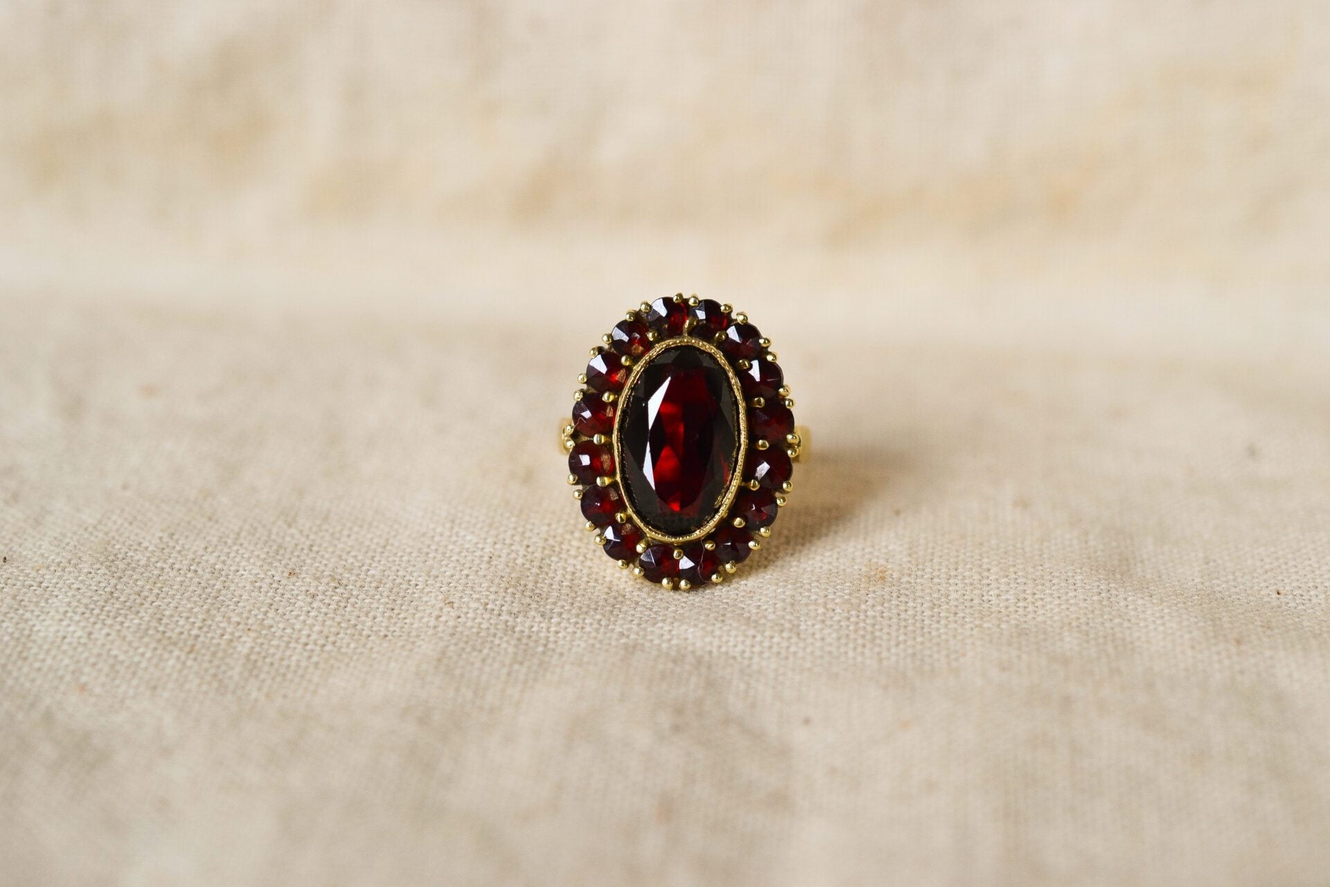 Bague Or Jaune et Grenats