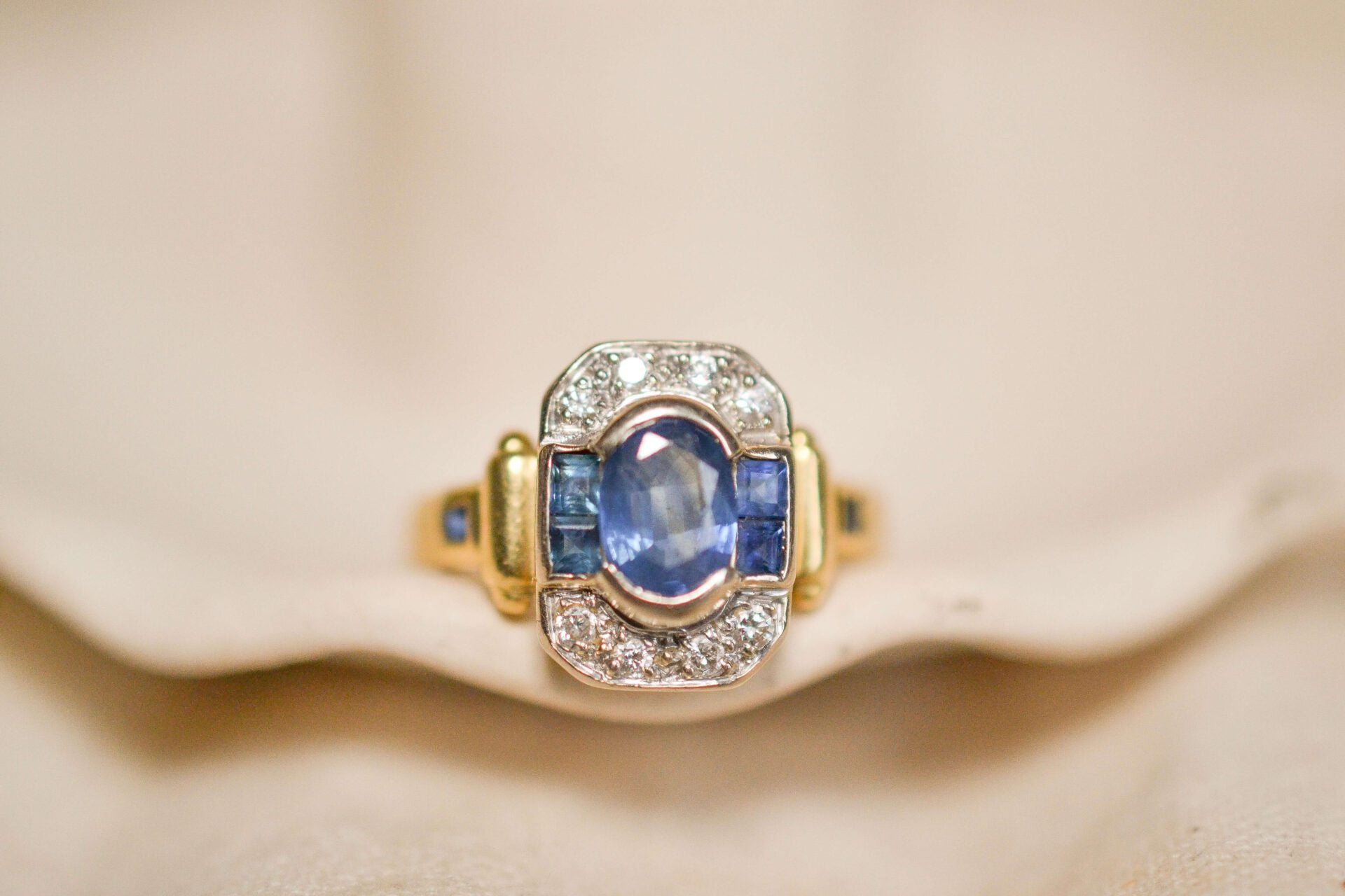Bague Art Déco Octogonale Saphirs Diamants