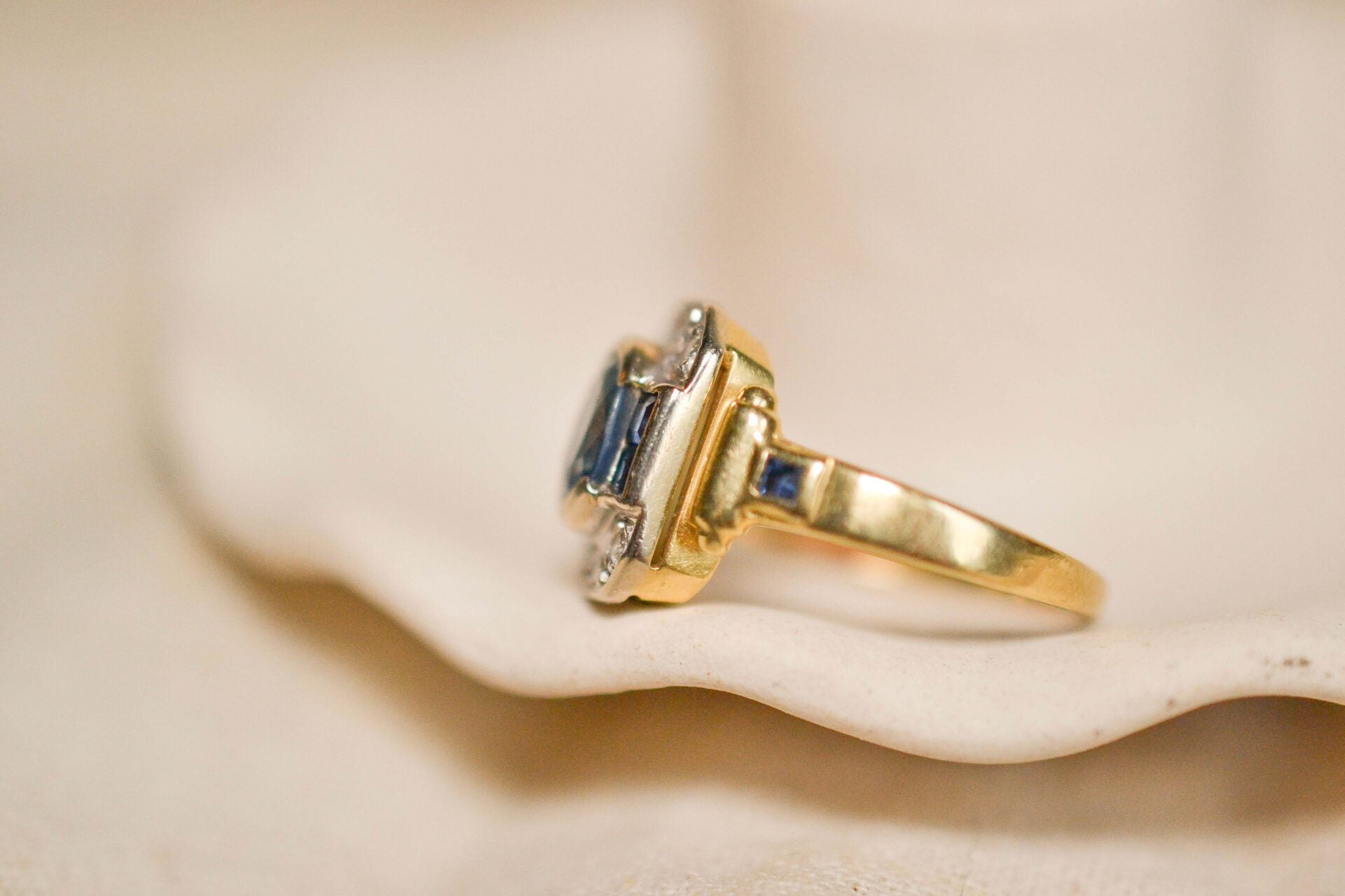 Bague Art Déco Octogonale Saphirs Diamants