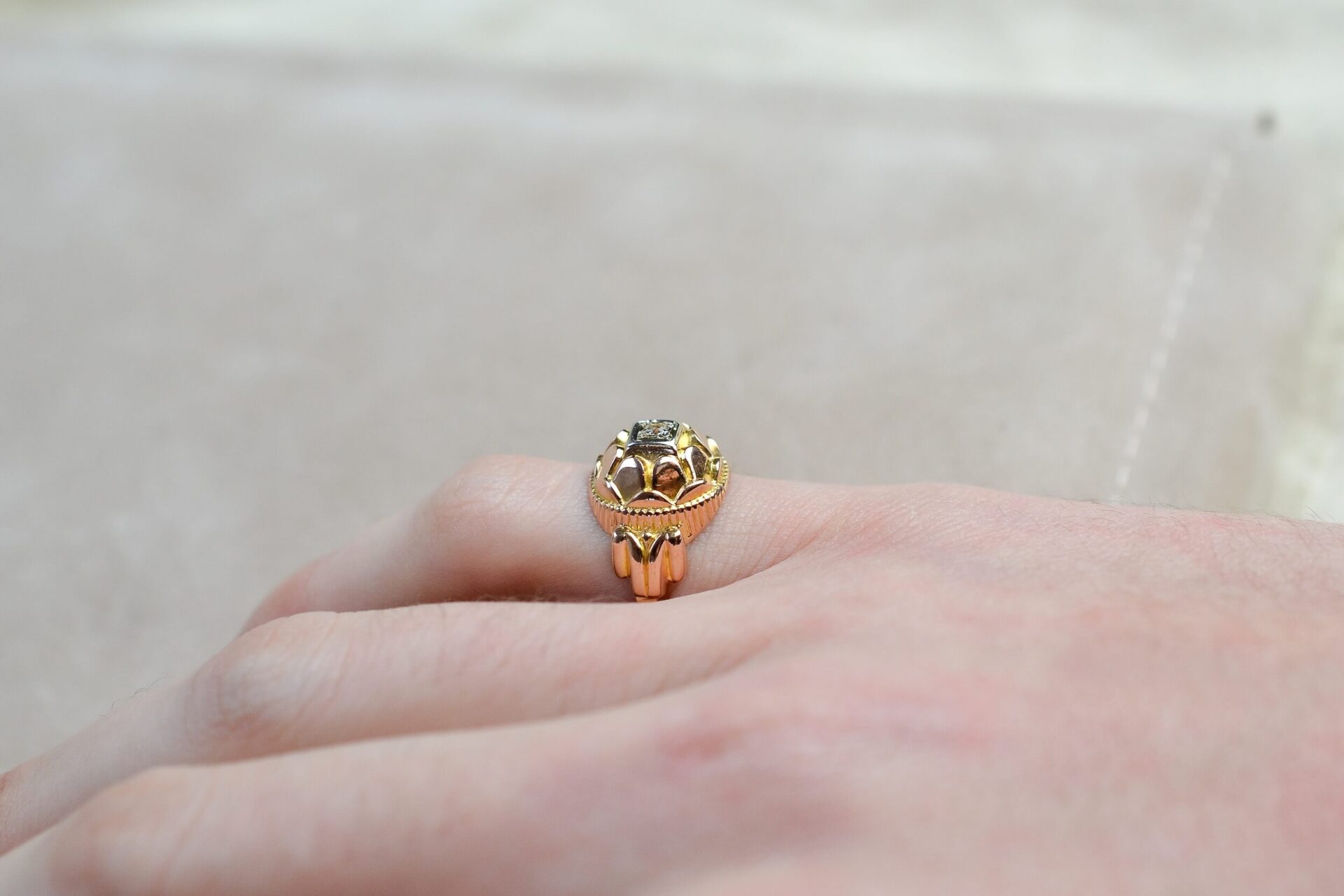 Bague circulaire style Tank Oxyde