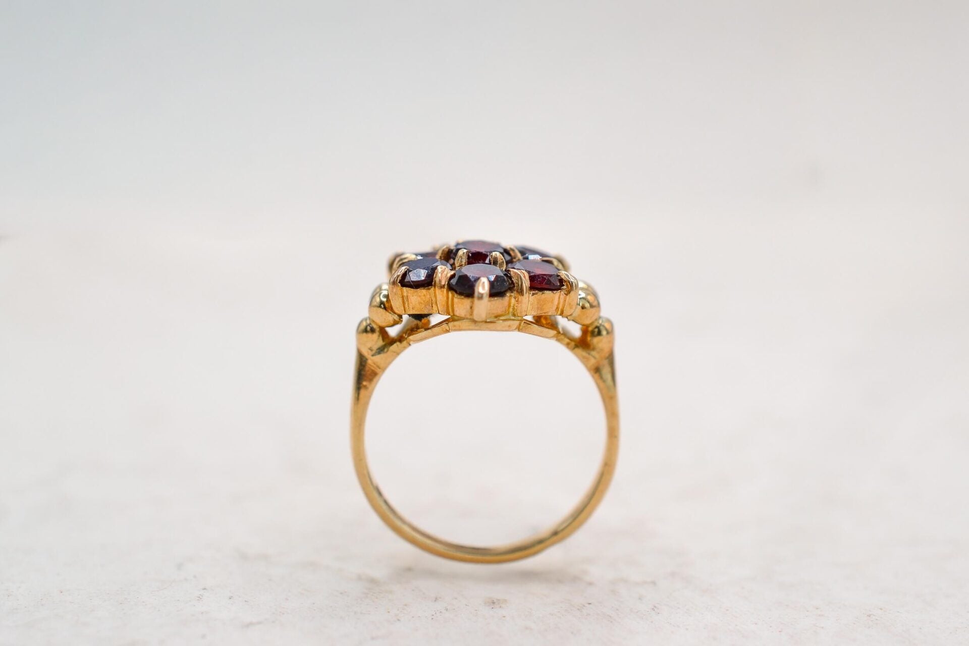 Bague Marguerite Grenats