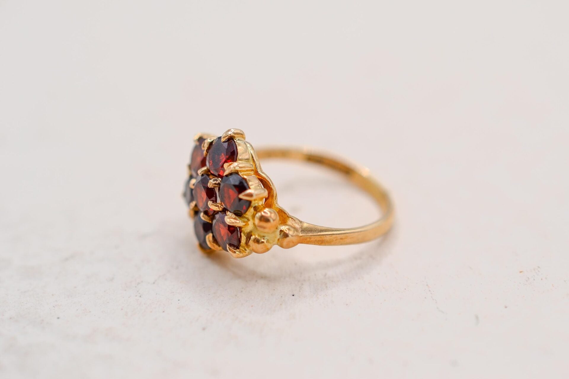 Bague Marguerite Grenats