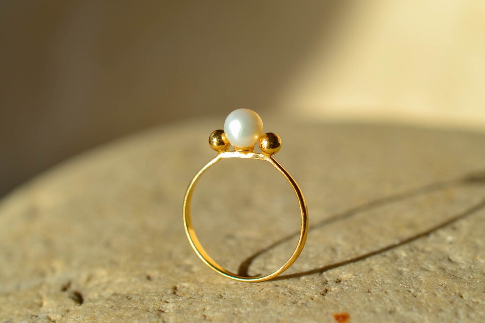 Bague Solitaire Perle boutons d'Or