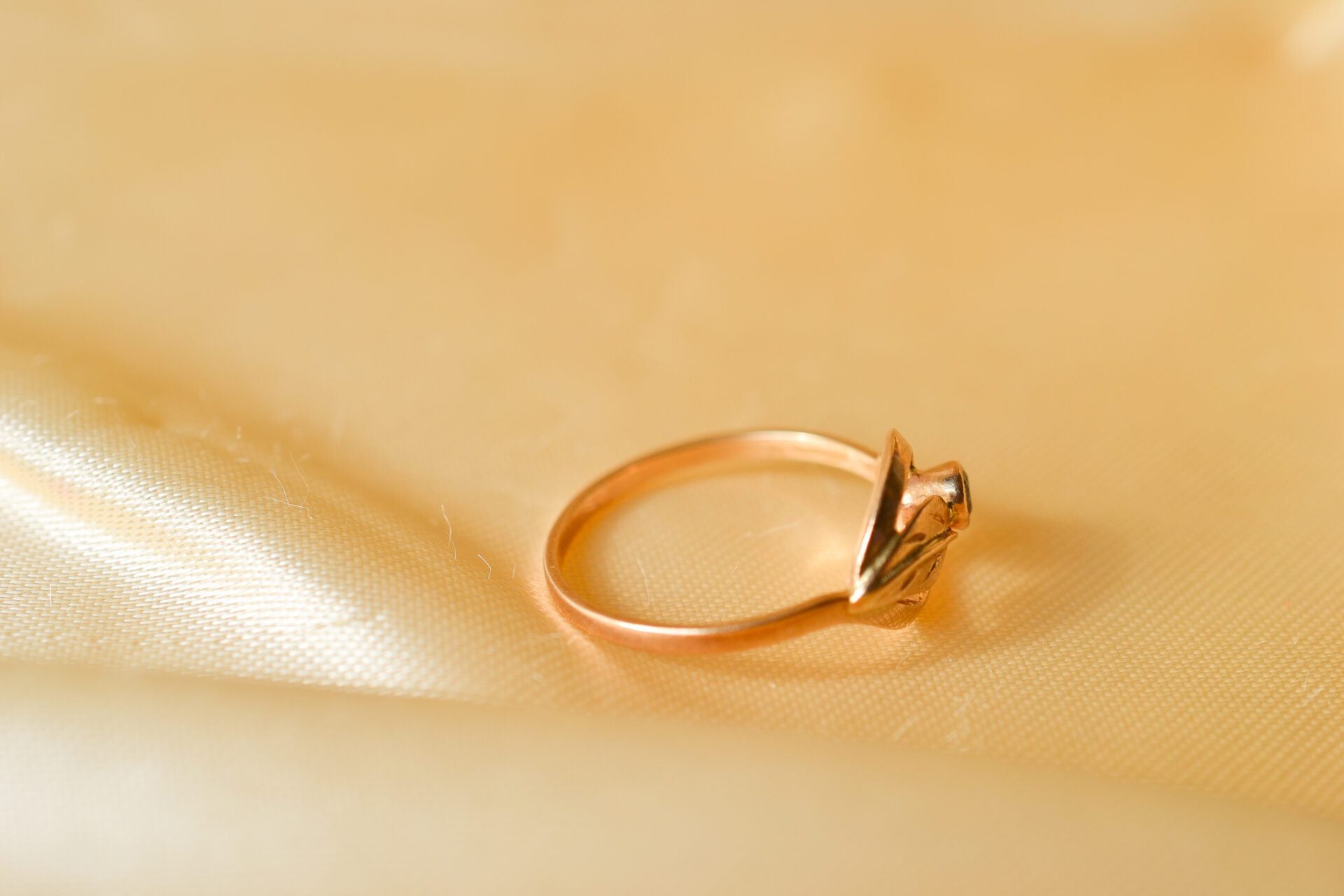 Bague Or jaune Art Nouveau Oxyde