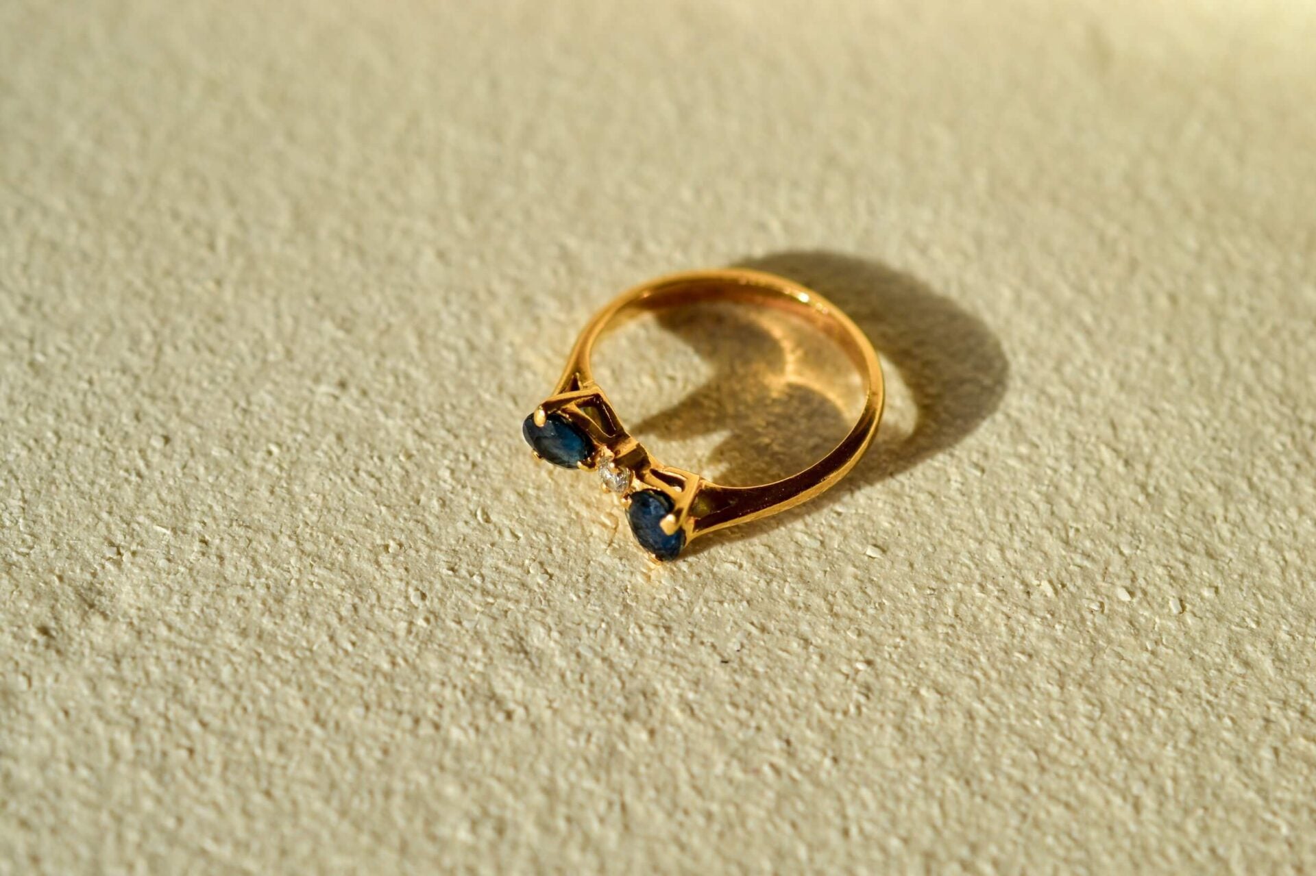 Bague noeud Saphirs Diamant