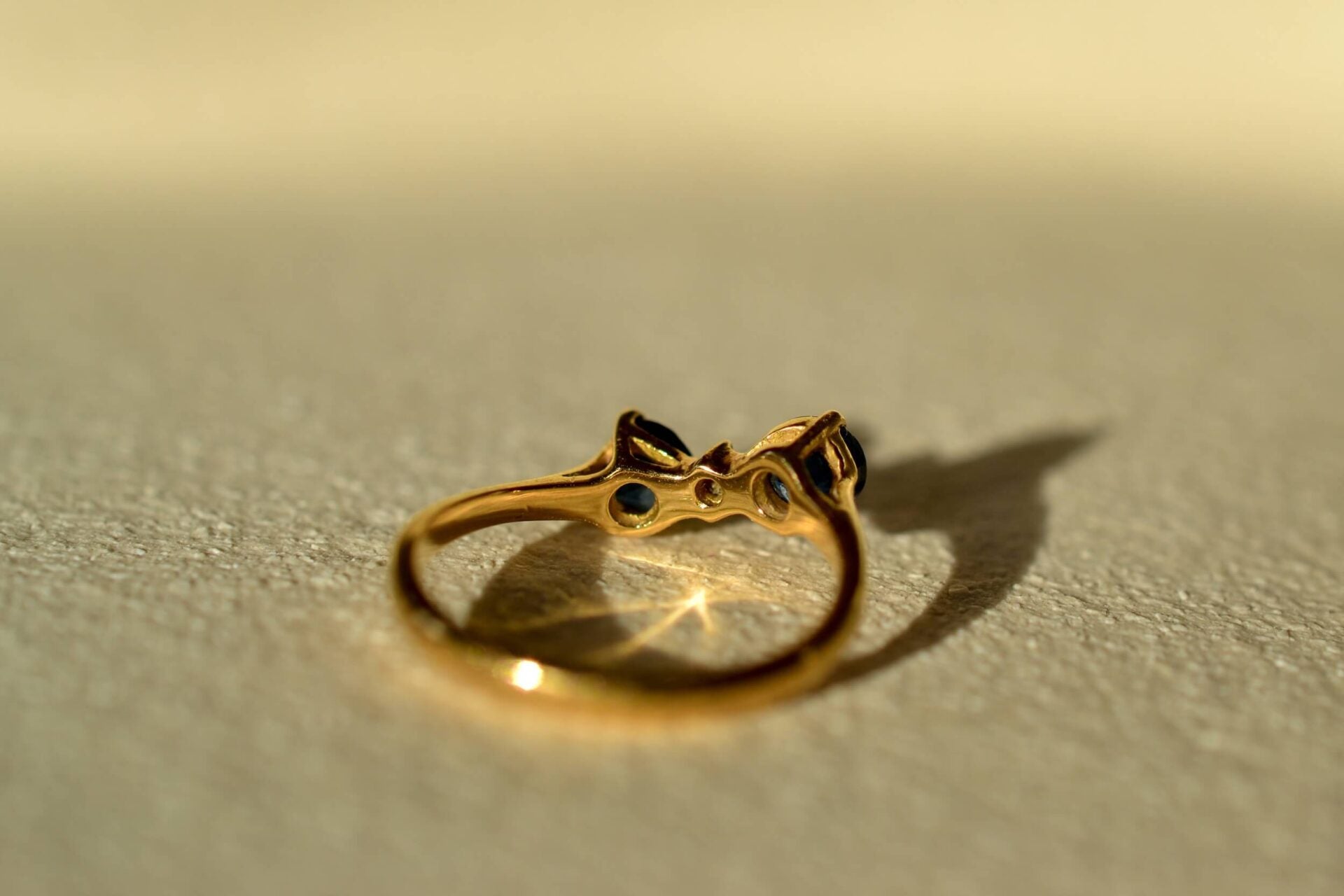 Bague noeud Saphirs Diamant
