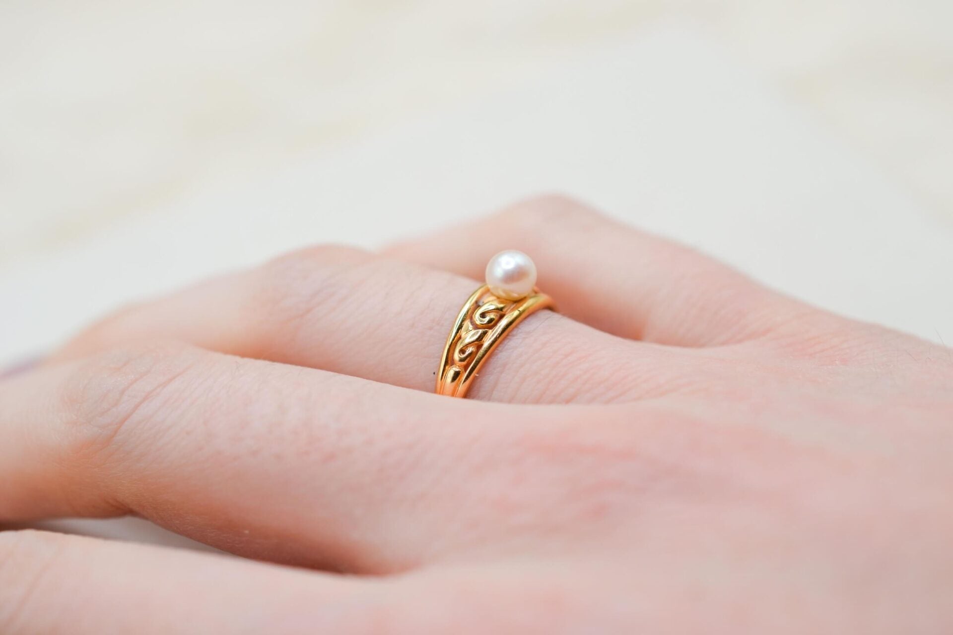 Bague Solitaire ajourée Perle