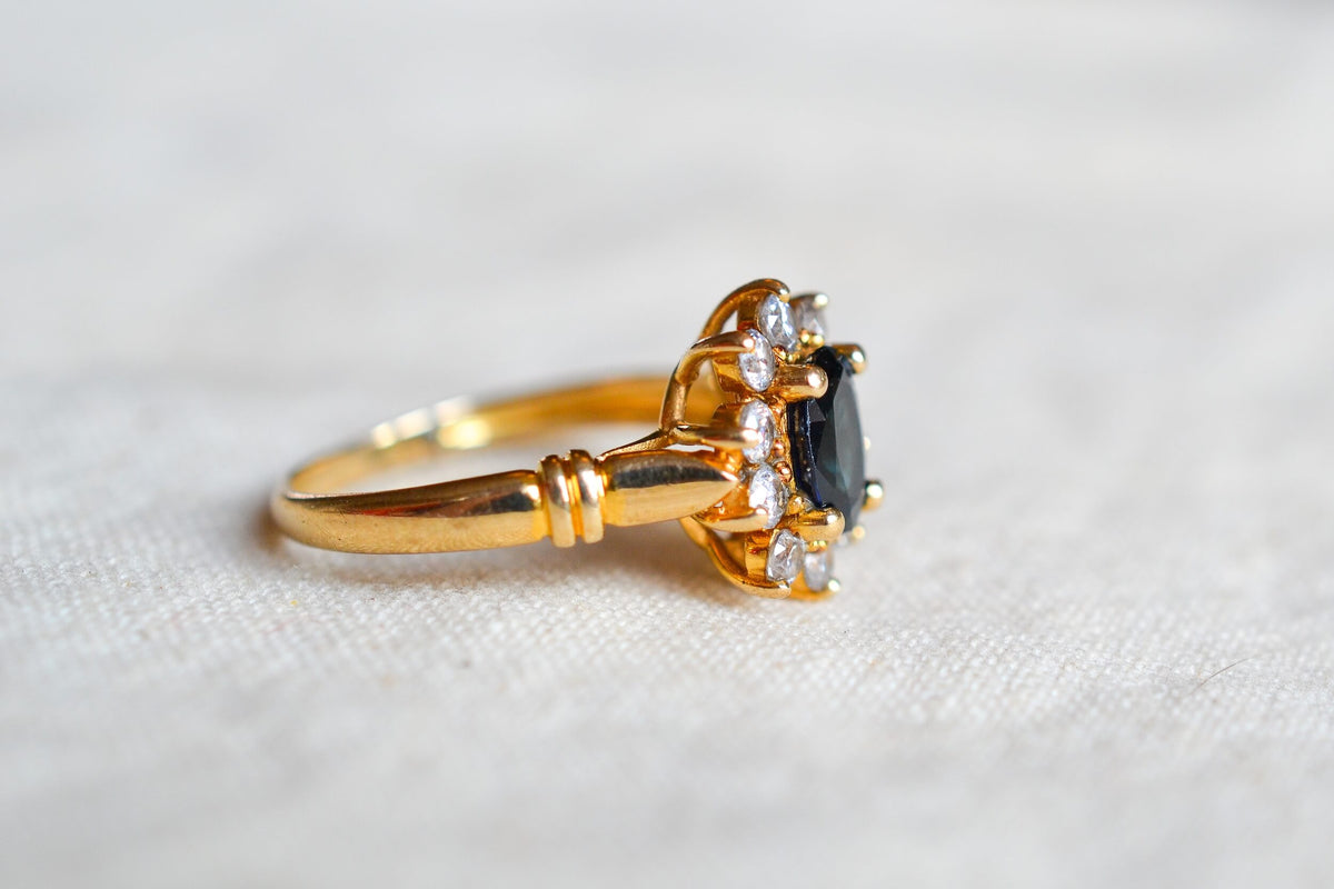 Bague Marguerite Saphir 10 Oxydes 9K