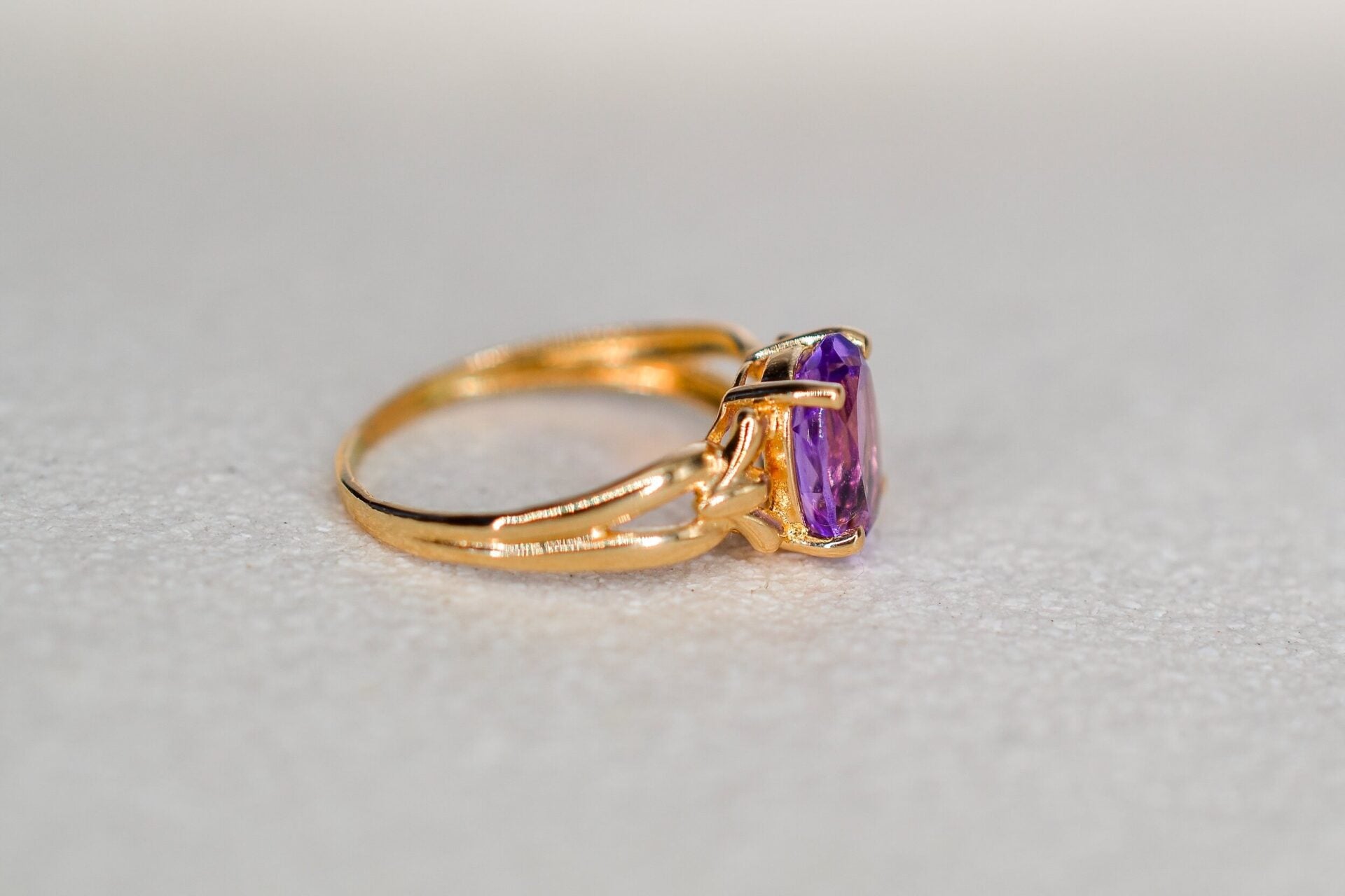 Bague Solitaire ajourée Améthyste
