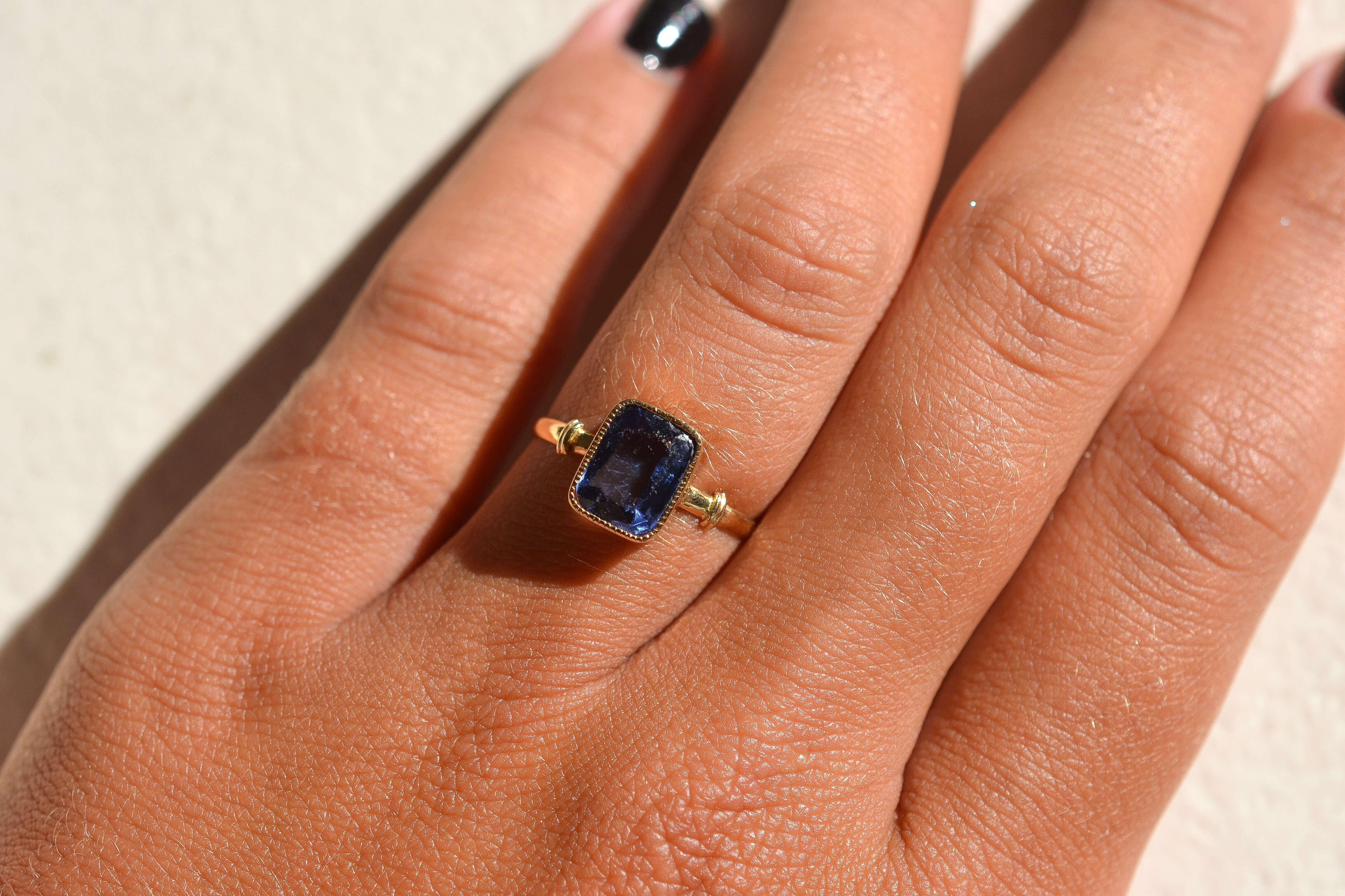 Bague pierre bleue rectangulaire