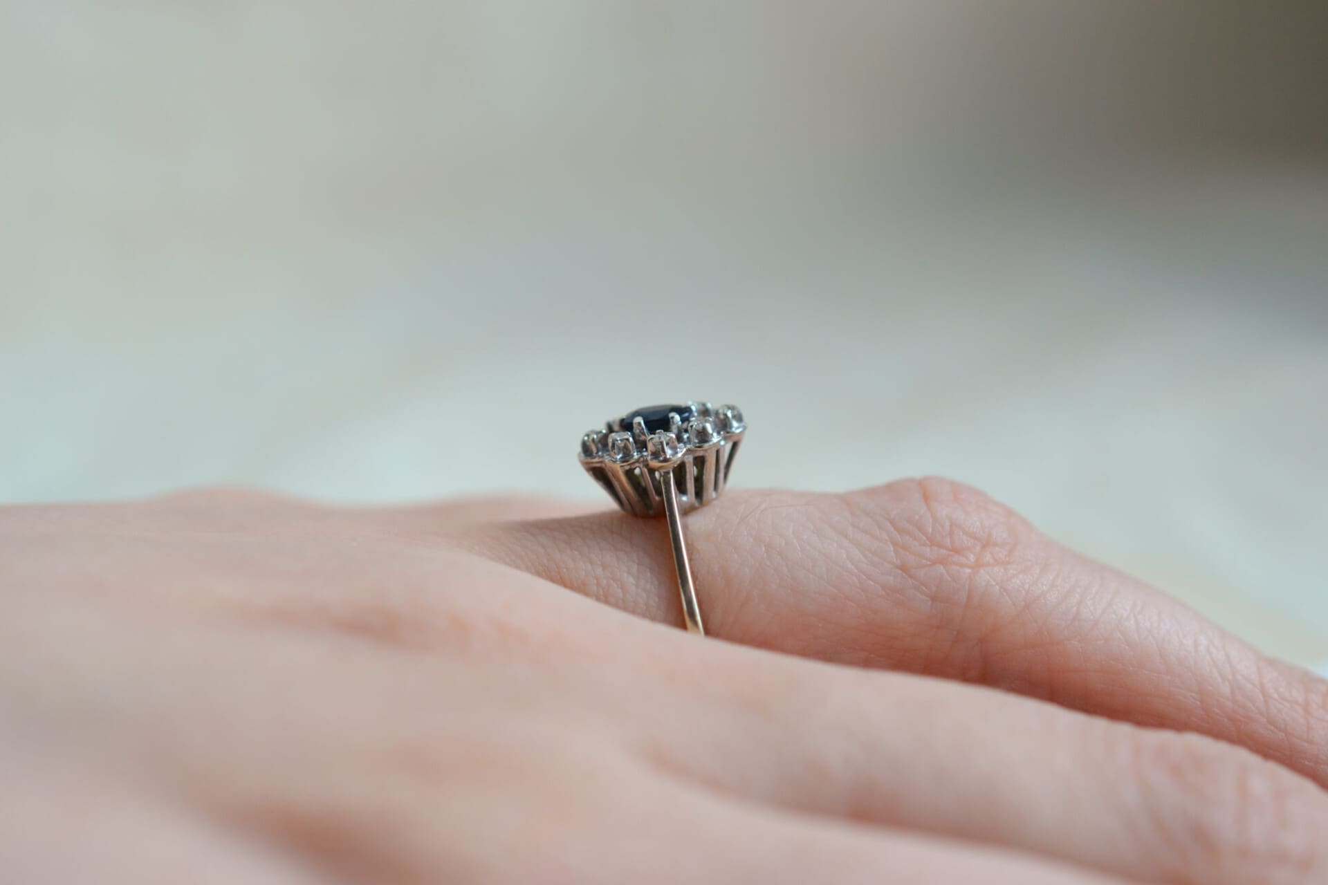 Marguerite Saphir et Diamants Or blanc