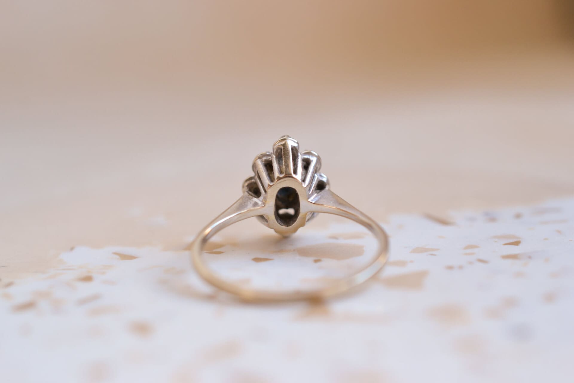 Marguerite Saphir et Diamants Or blanc