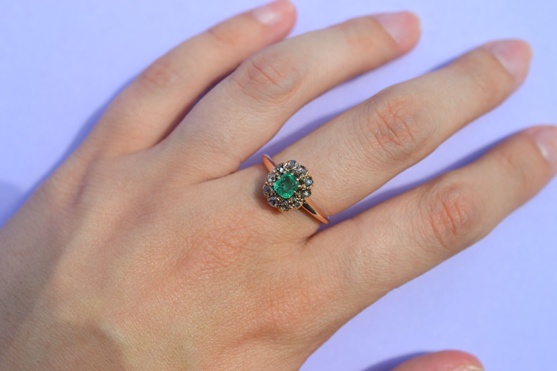 Marguerite carrée Émeraude et Diamants