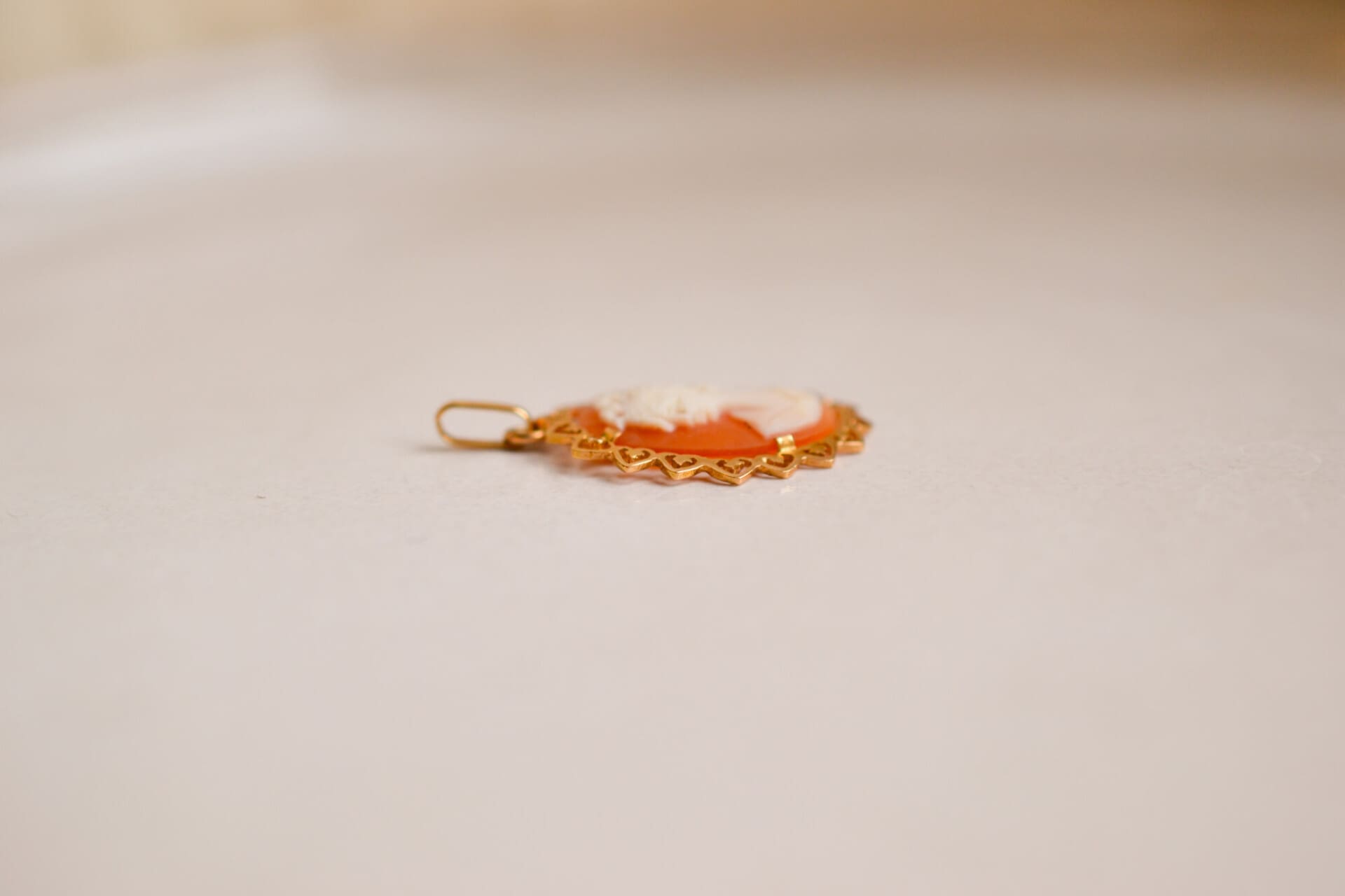 Pendentif Camée décor coeurs