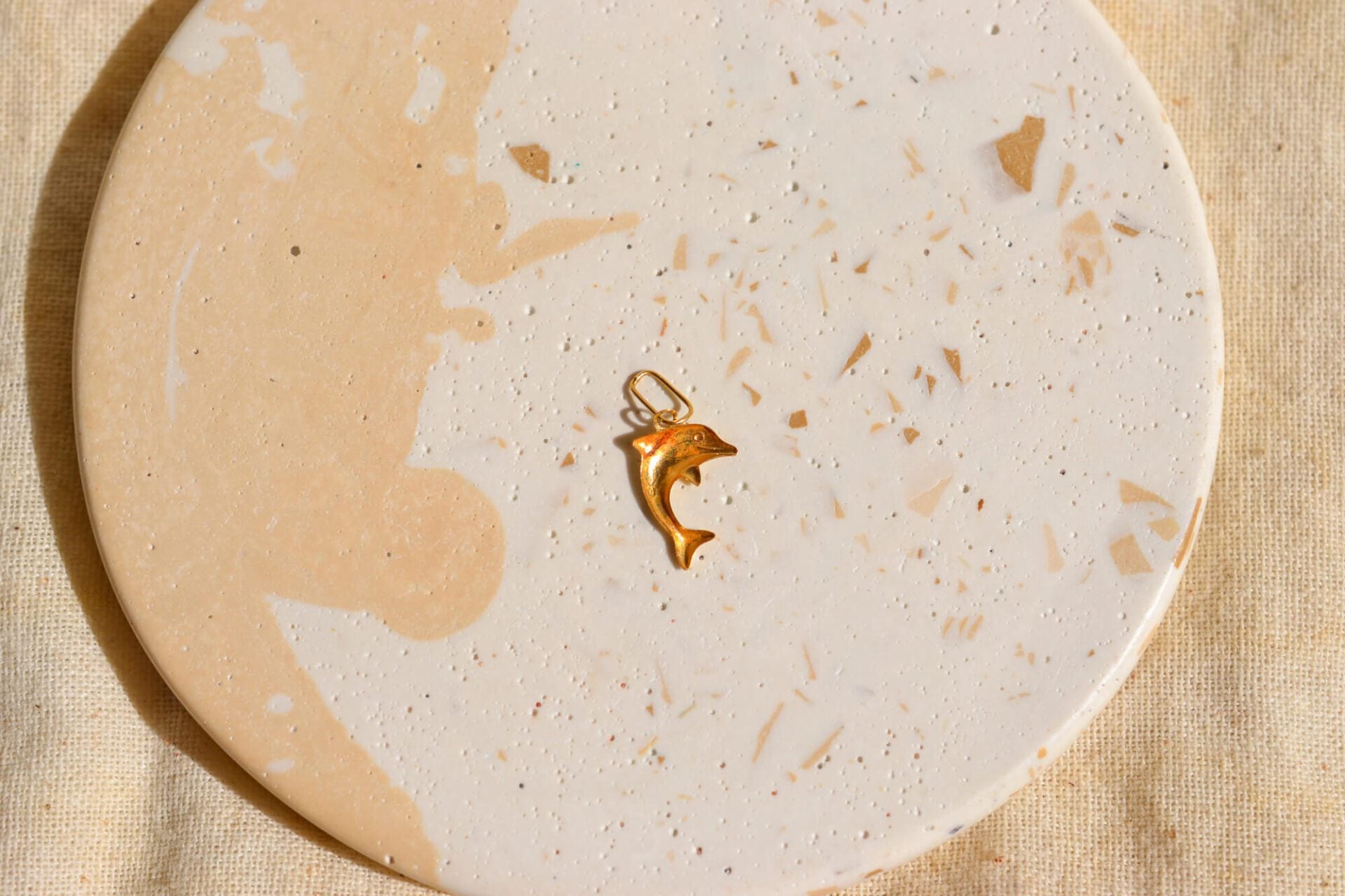 Pendentif dauphin