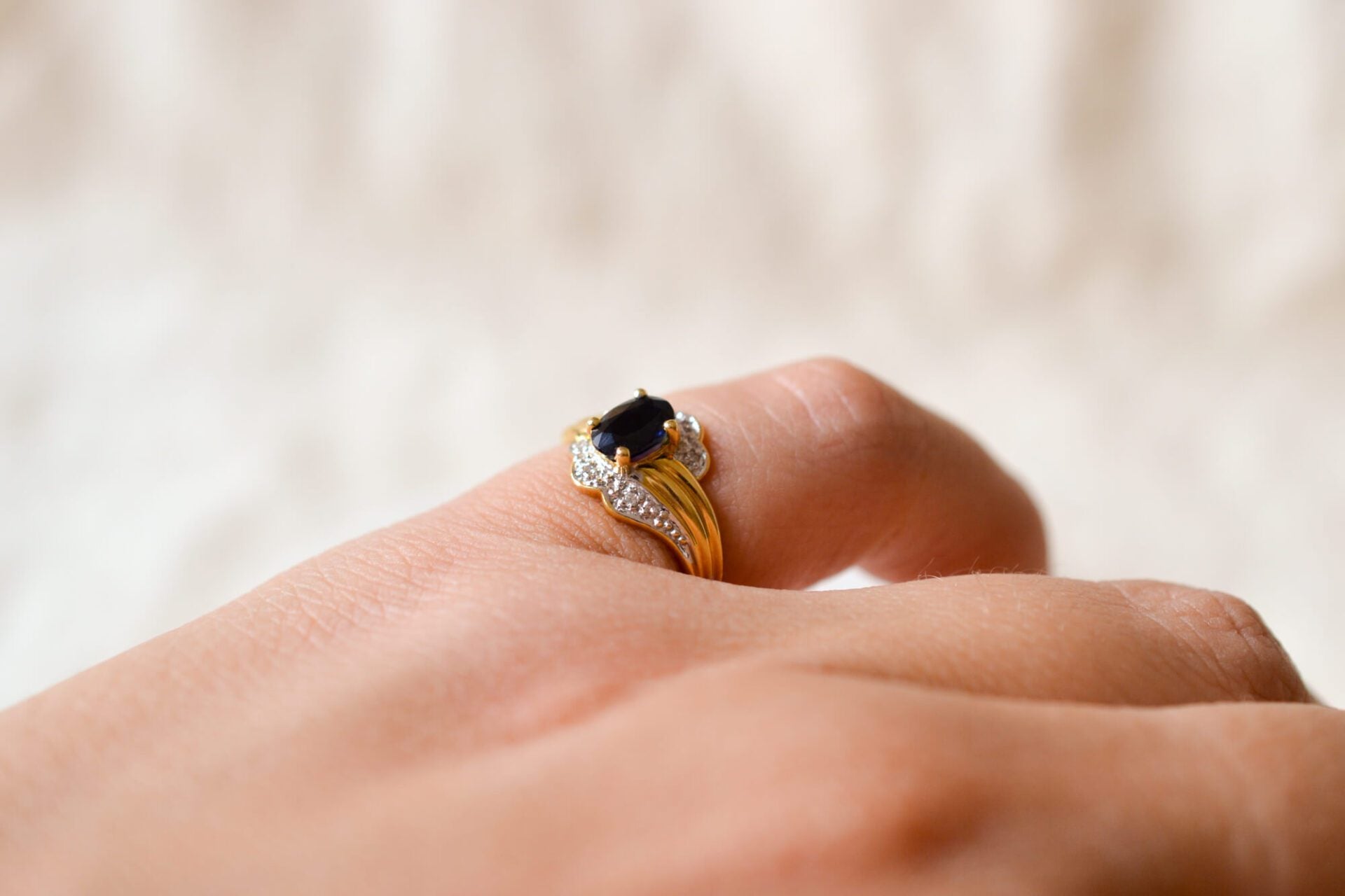 Bague croisée Diamants et Saphir