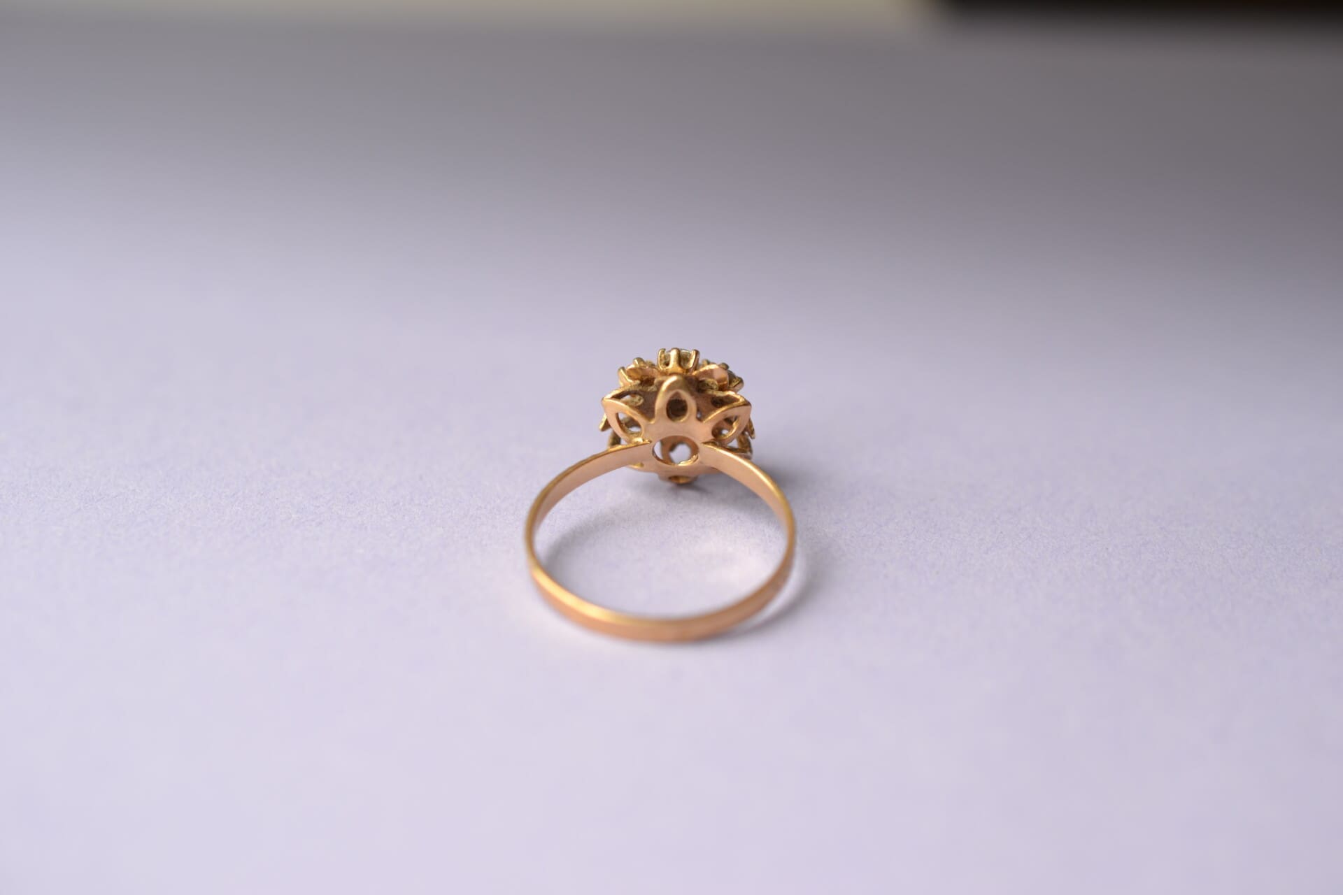 Bague Fleur anneau ciselé
