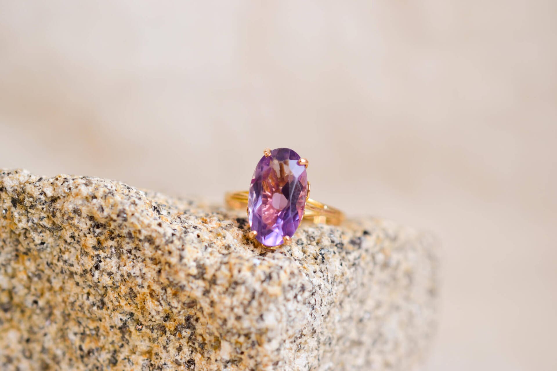 Bague Améthyste monture fleur