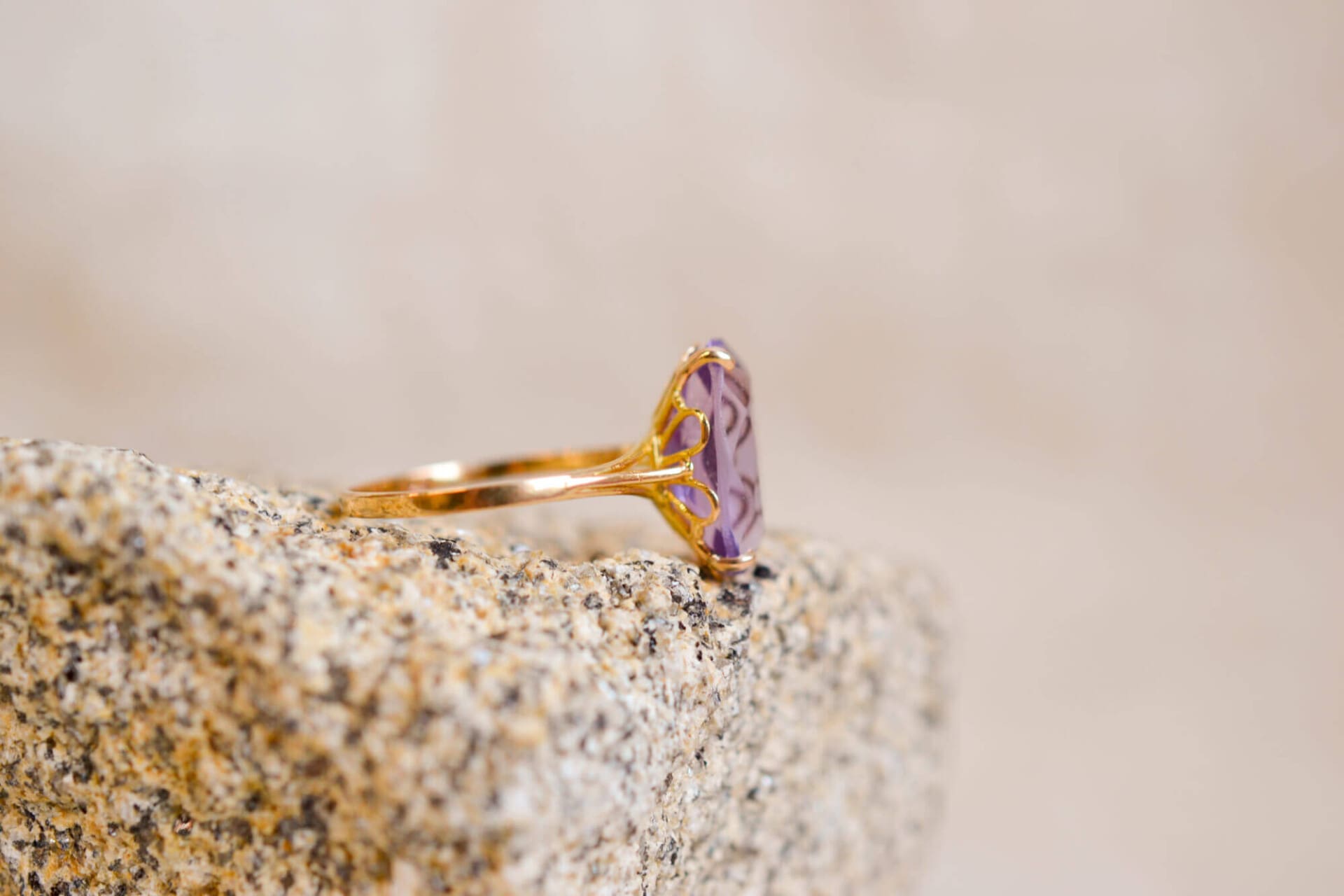 Bague Améthyste monture fleur