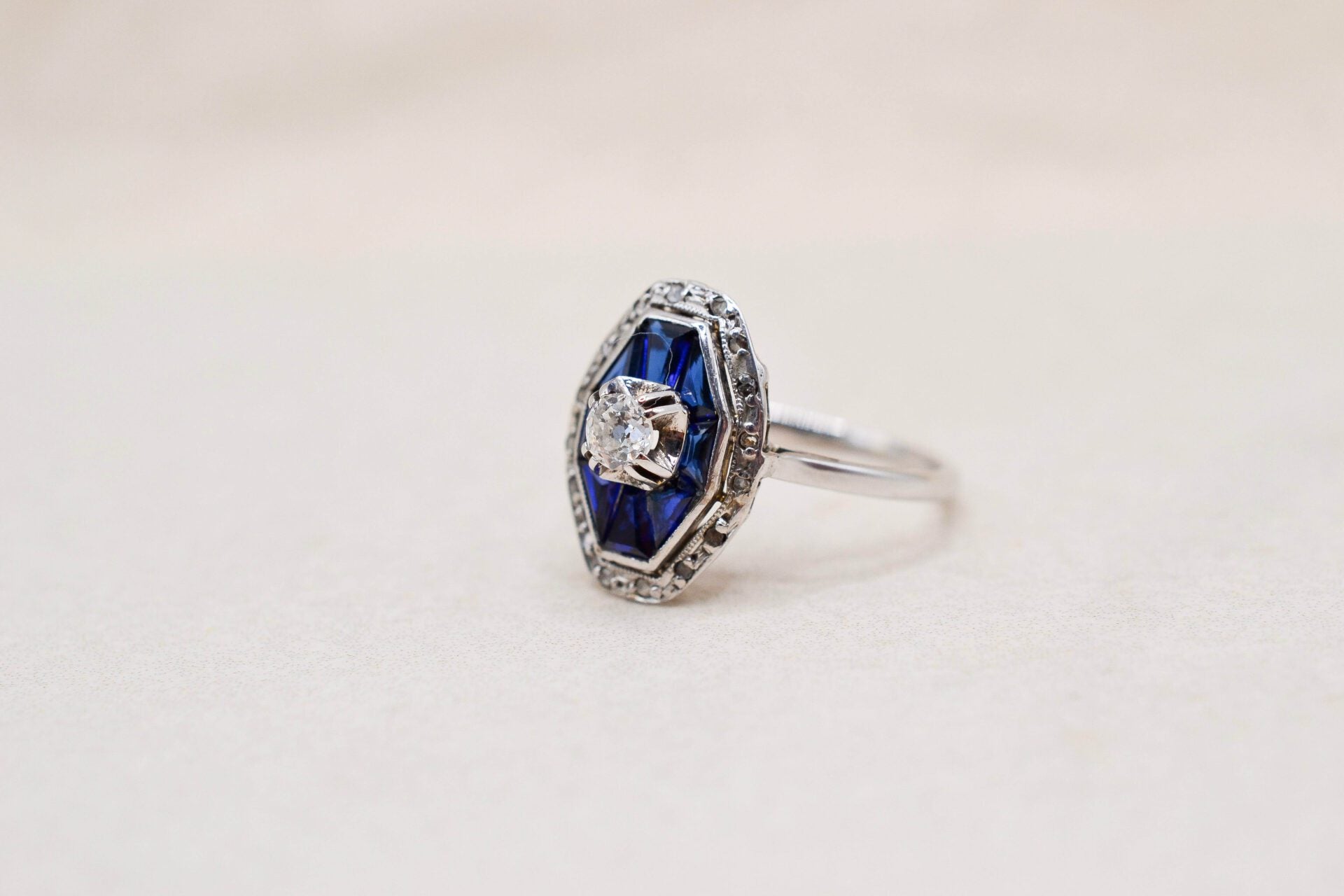 Bague octogonale Diamants et Saphir