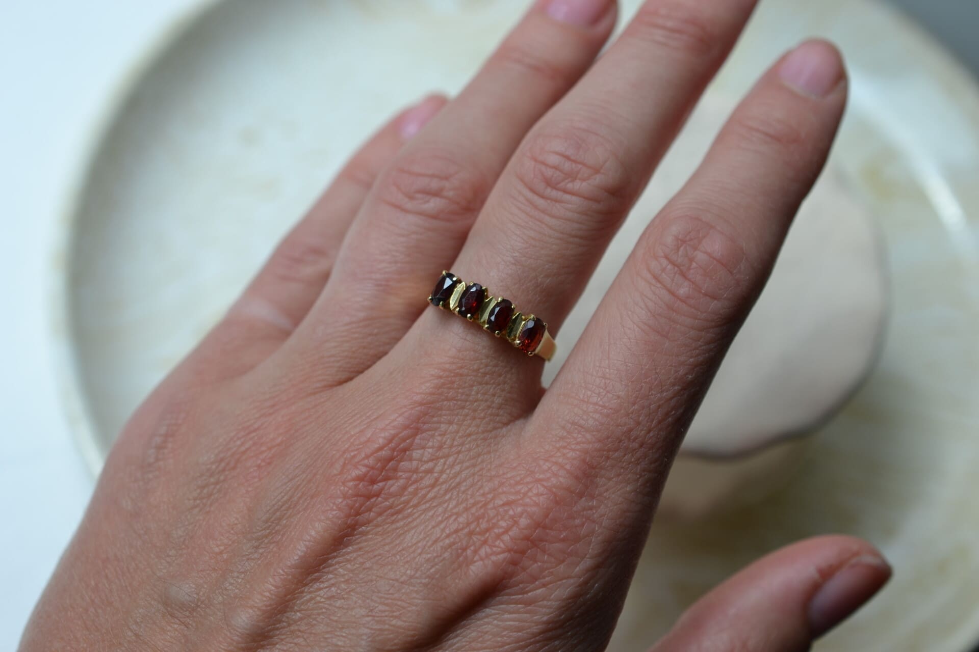 Bague jarretière Grenat Pyrope