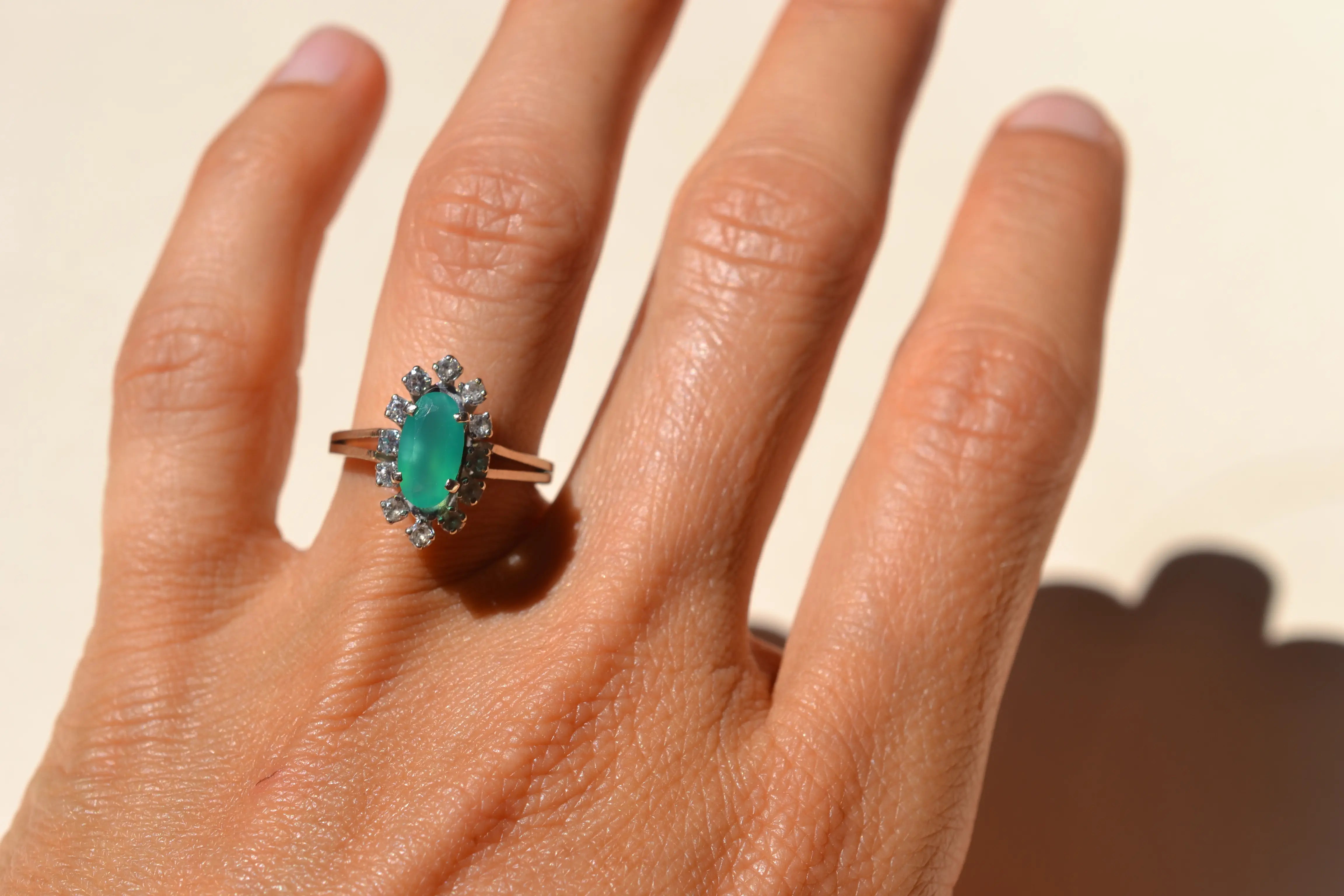 Bague Navette Or Blanc Chrysoprase