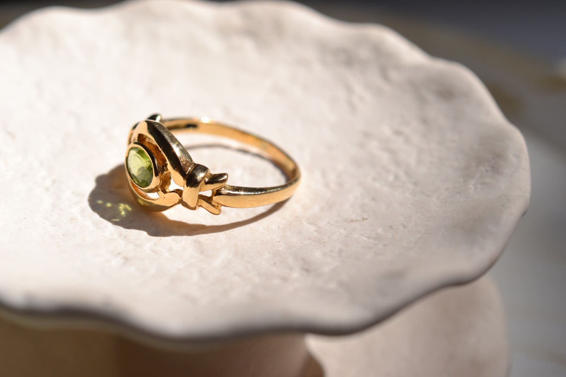 Bague Péridot serti clos
