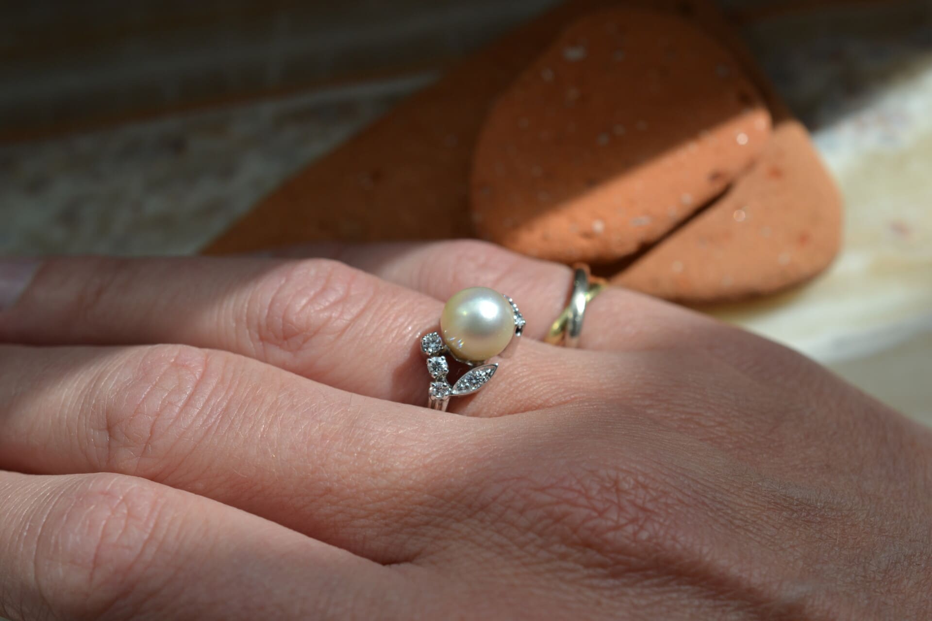 Bague Perle et Diamants taille brillant