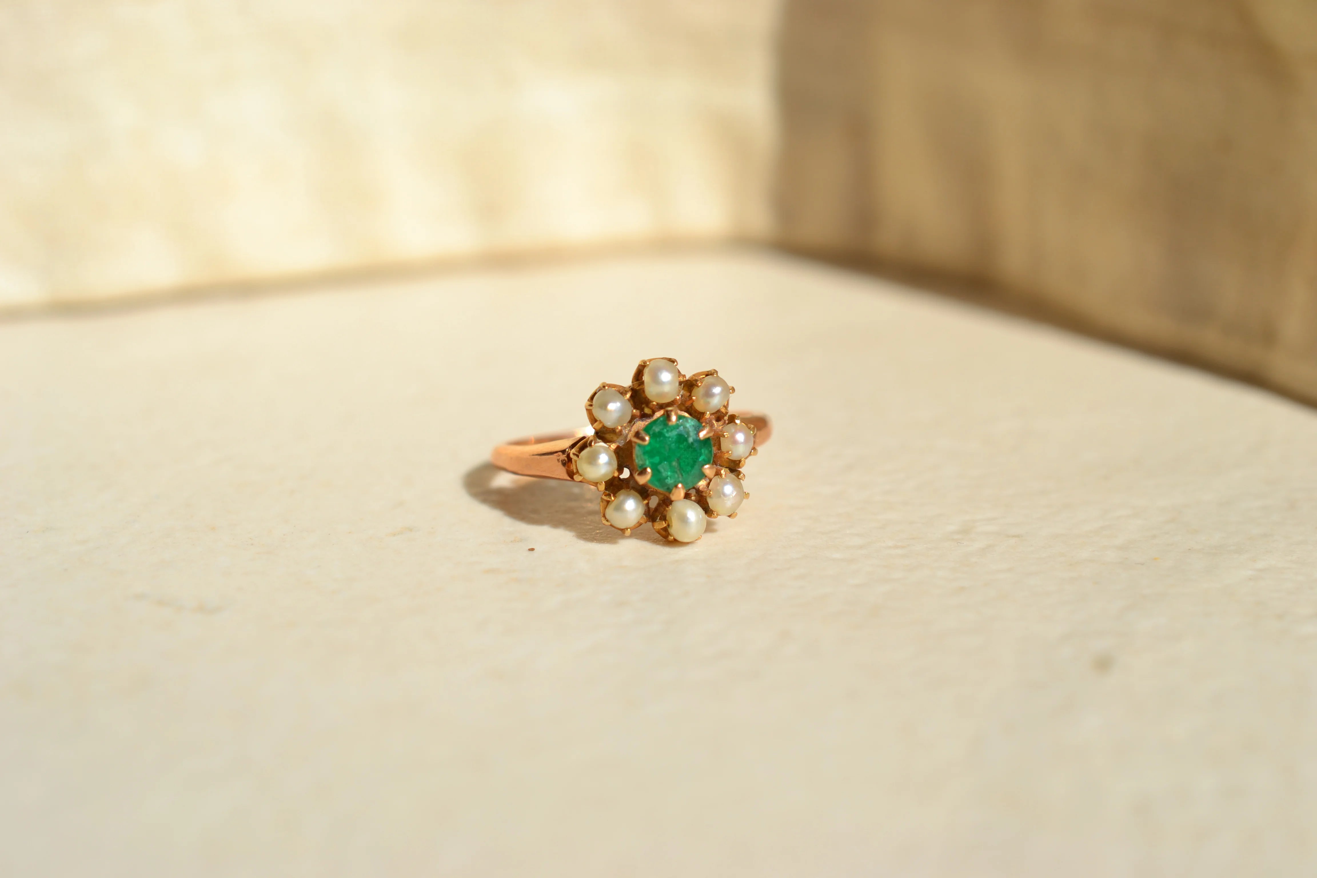 Bague Fleur Émeraude & Perles