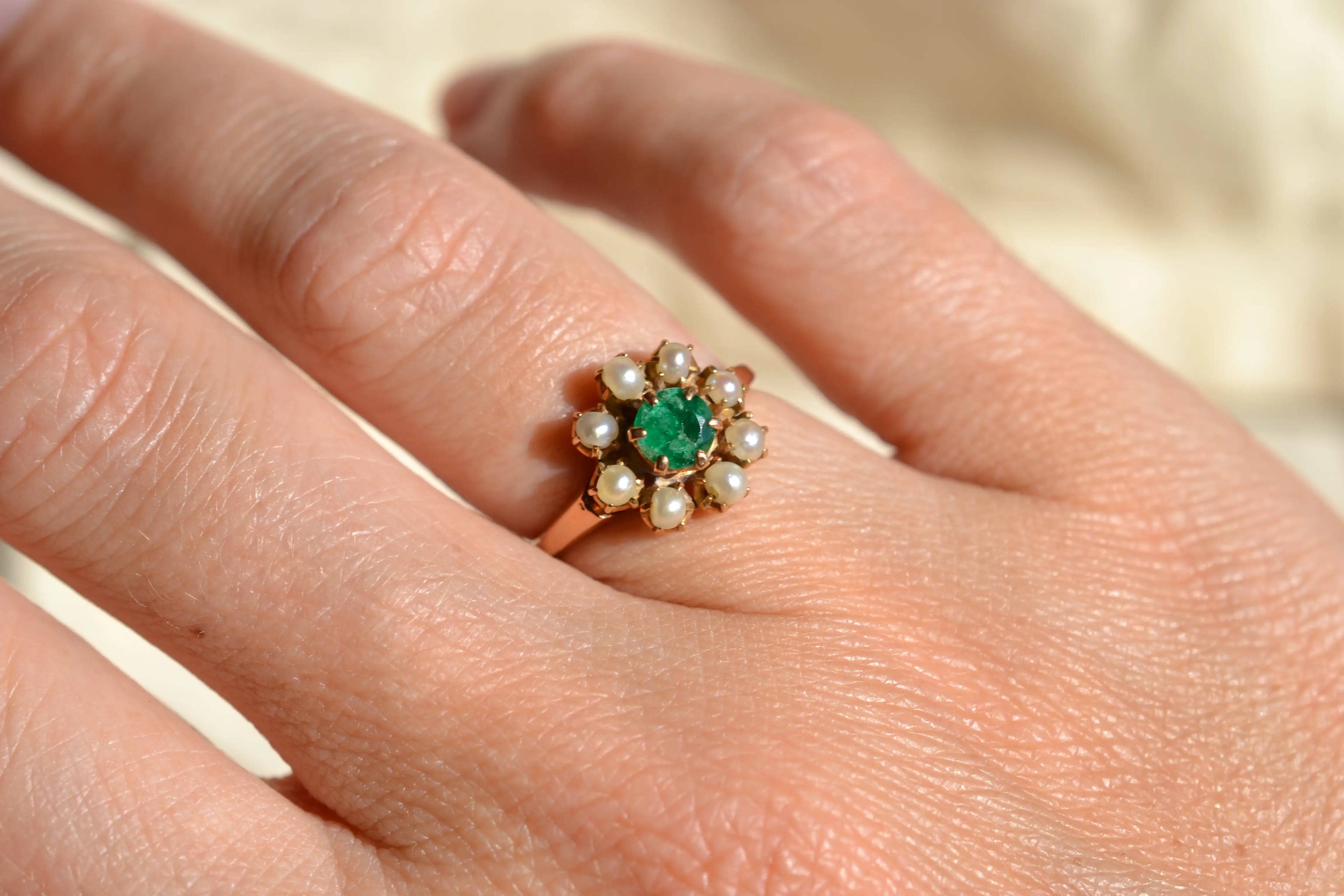 Bague Fleur Émeraude & Perles
