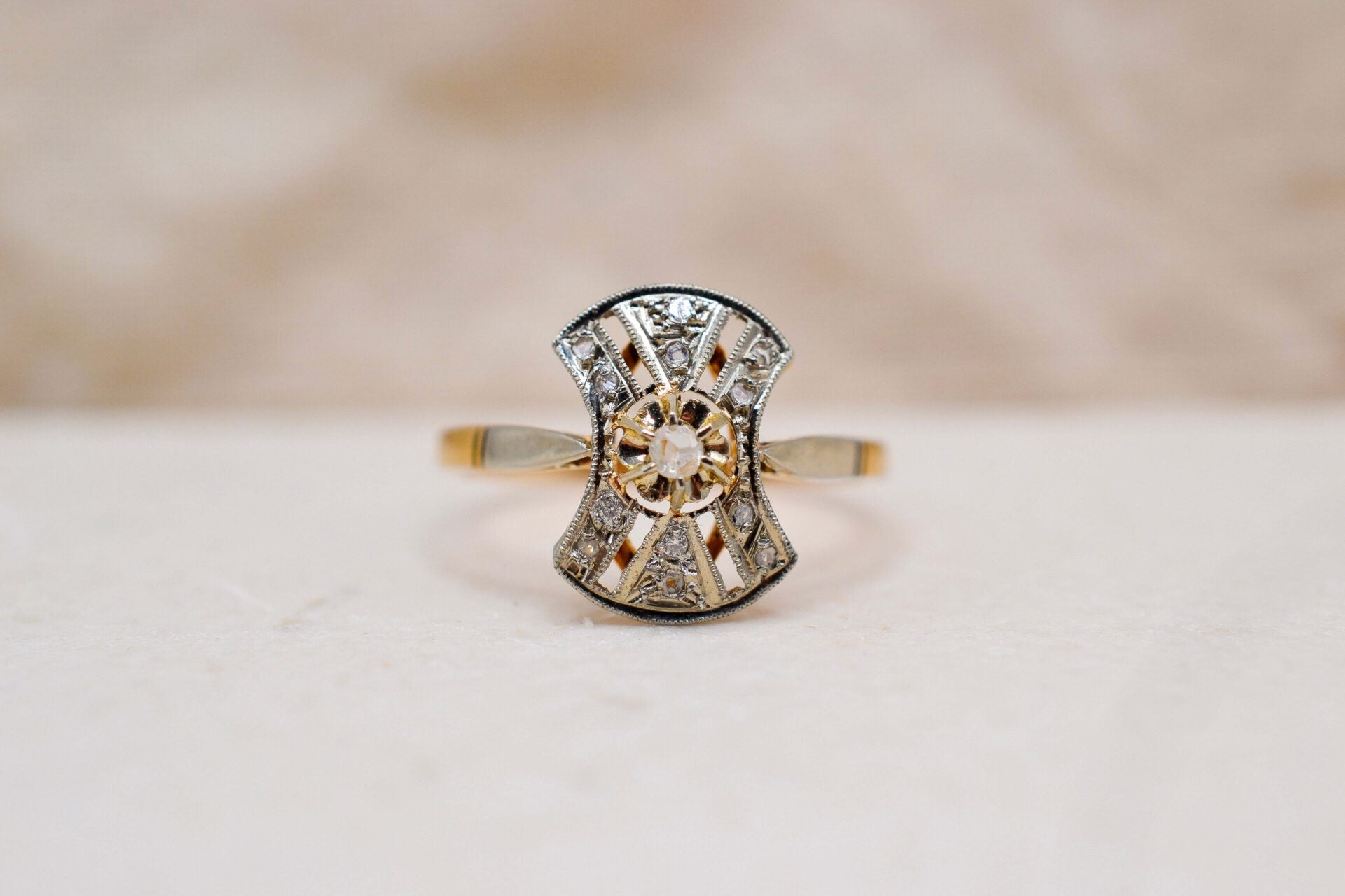 Bague Art Déco style Nœud