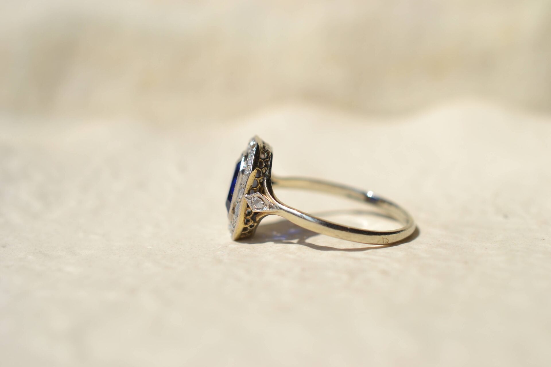 Bague octogonale Saphir de synthèse Diamants